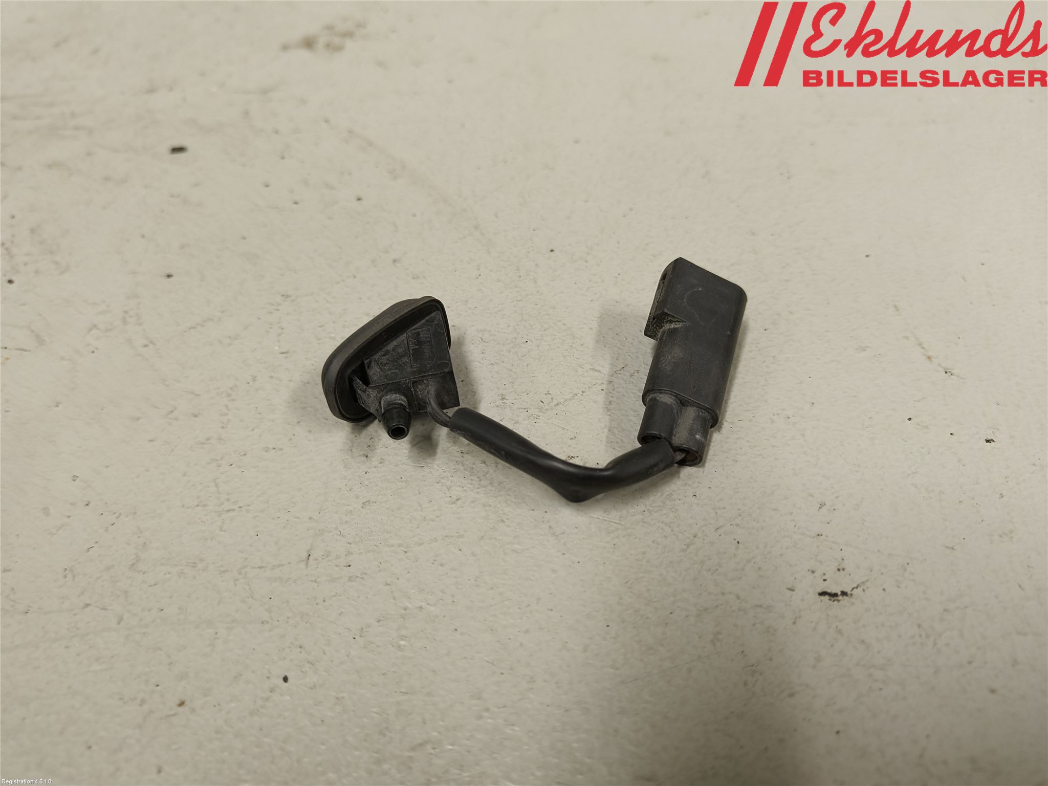 Ford KUGA 08-12 Spolarmunstycke Rutor