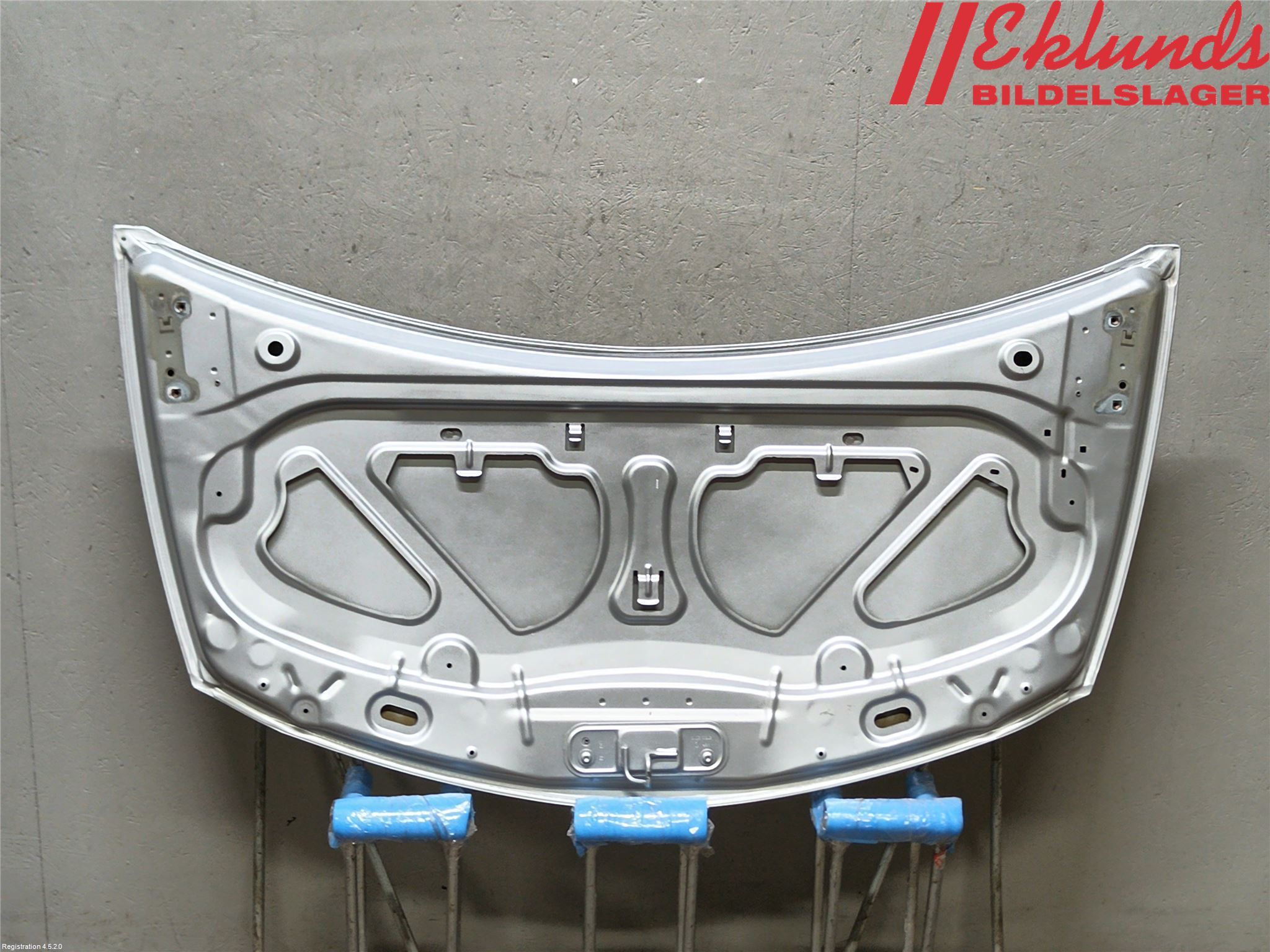 Renault CLIO III  09-12 Huv Fram