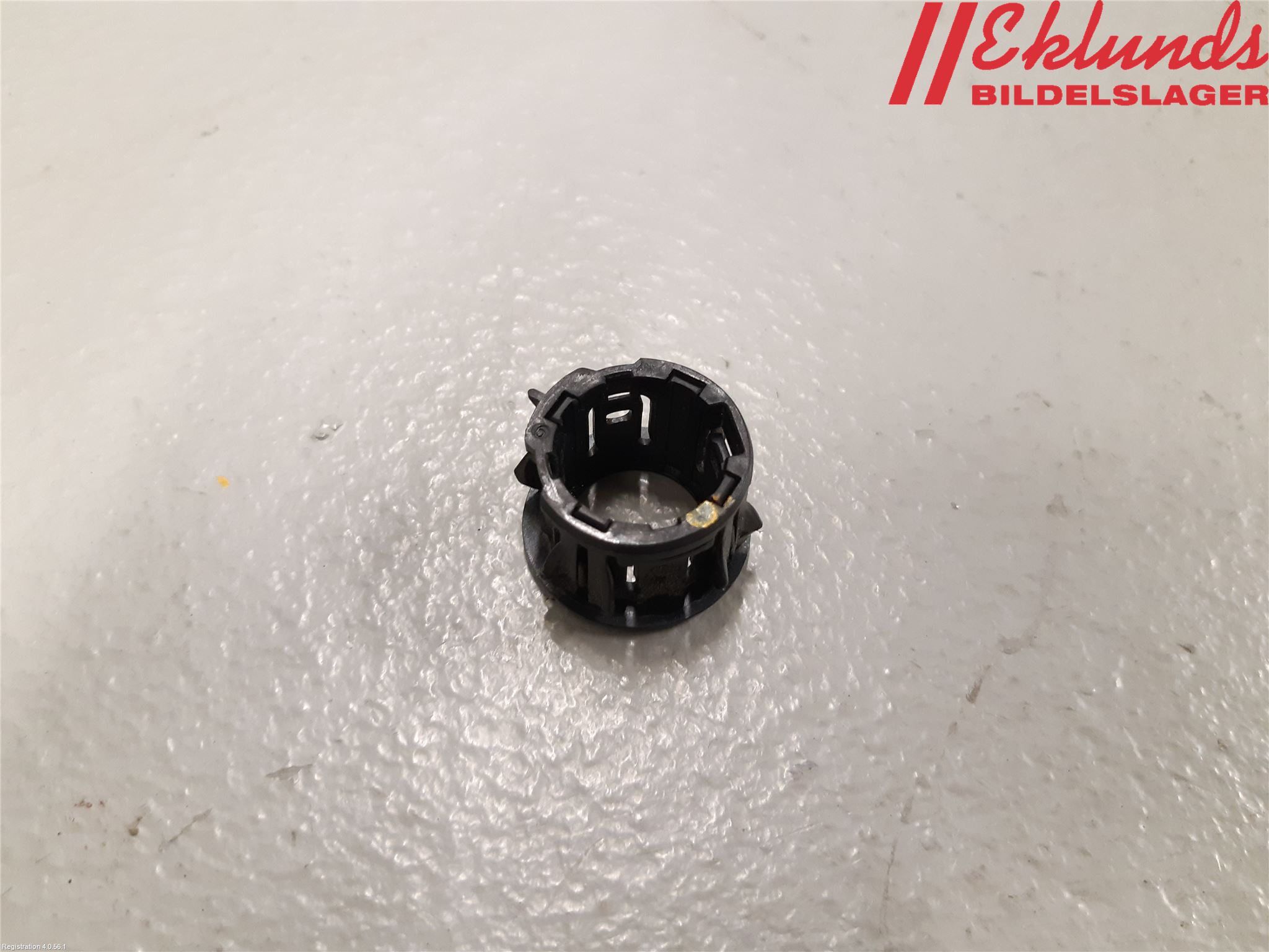 Toyota RAV4 13-18 Parkeringshjälp Frontsensor