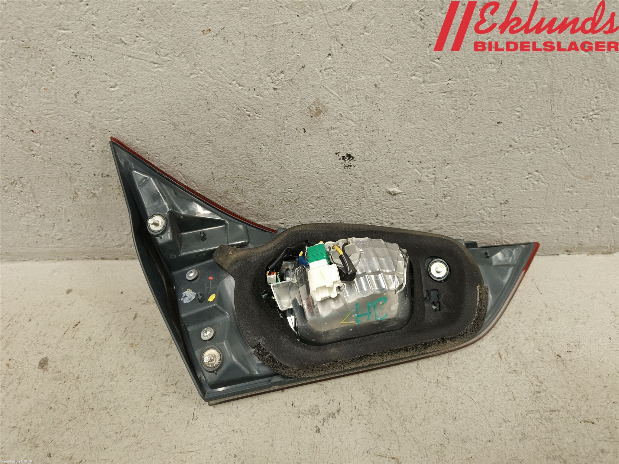 Toyota AURIS 13-19 Bakljus Lucka Hö