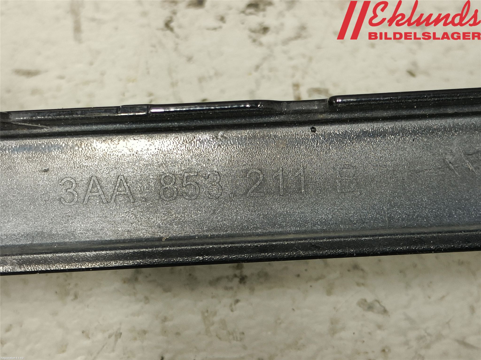 Volkswagen VW PASSAT 11-14 Dimljussarg Fram