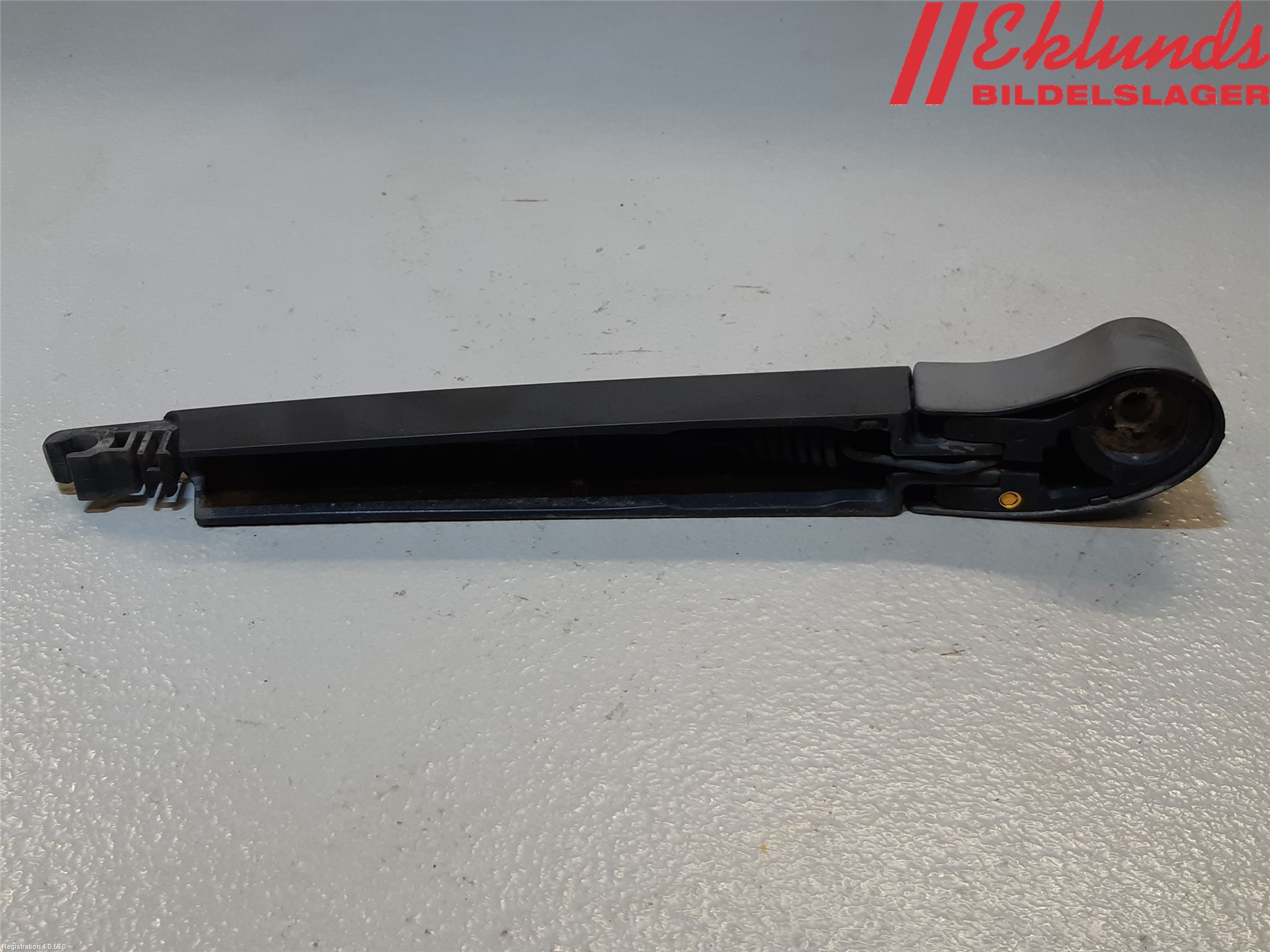 Hyundai i30 GD 13-17 Torkararm-Bakruta