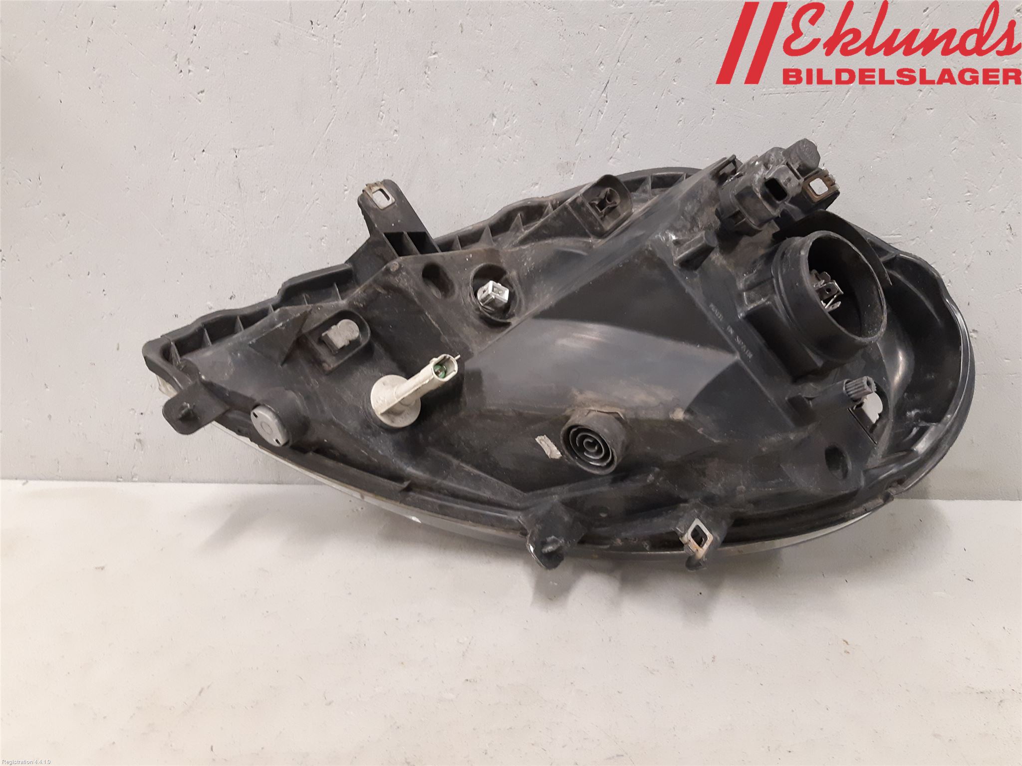 Opel VIVARO 01-14 Strålkastare Höger