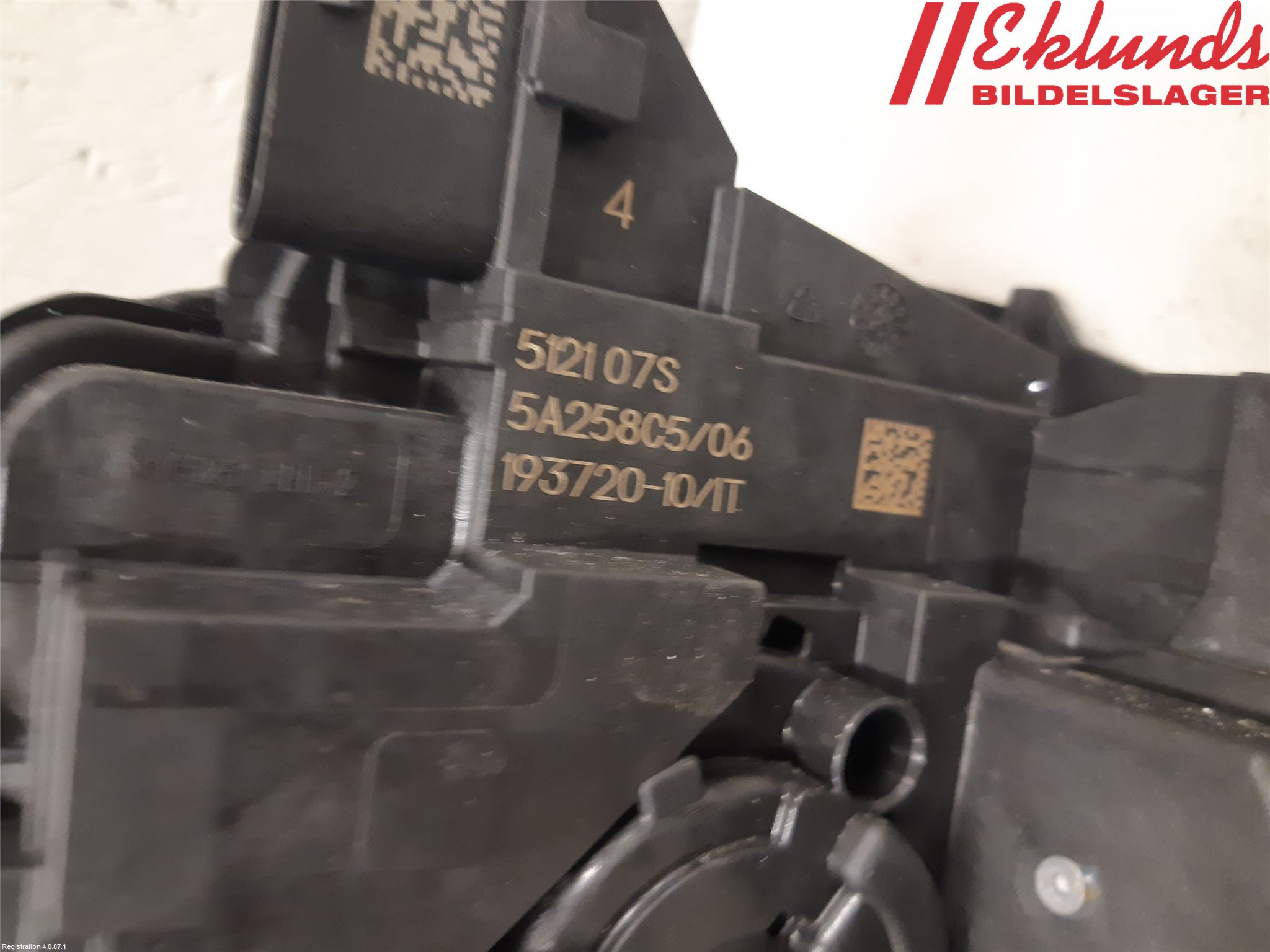 BMW iX I20 22- Låskista-Dörrlås