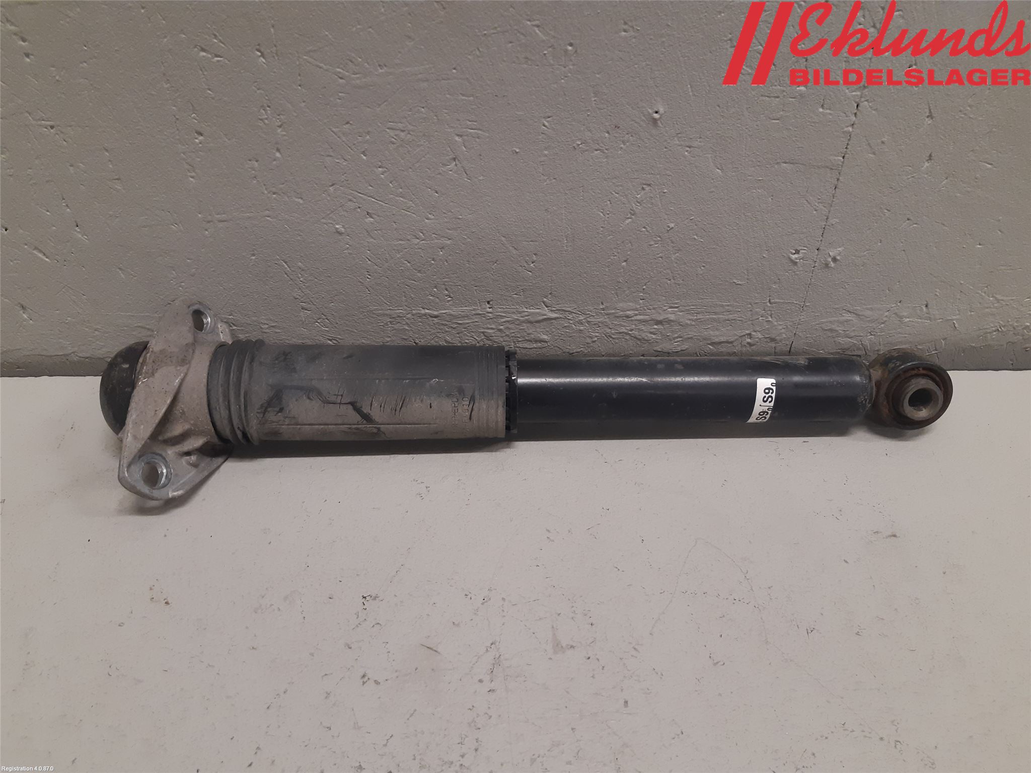 Toyota COROLLA 19- Stötdämpare Bak