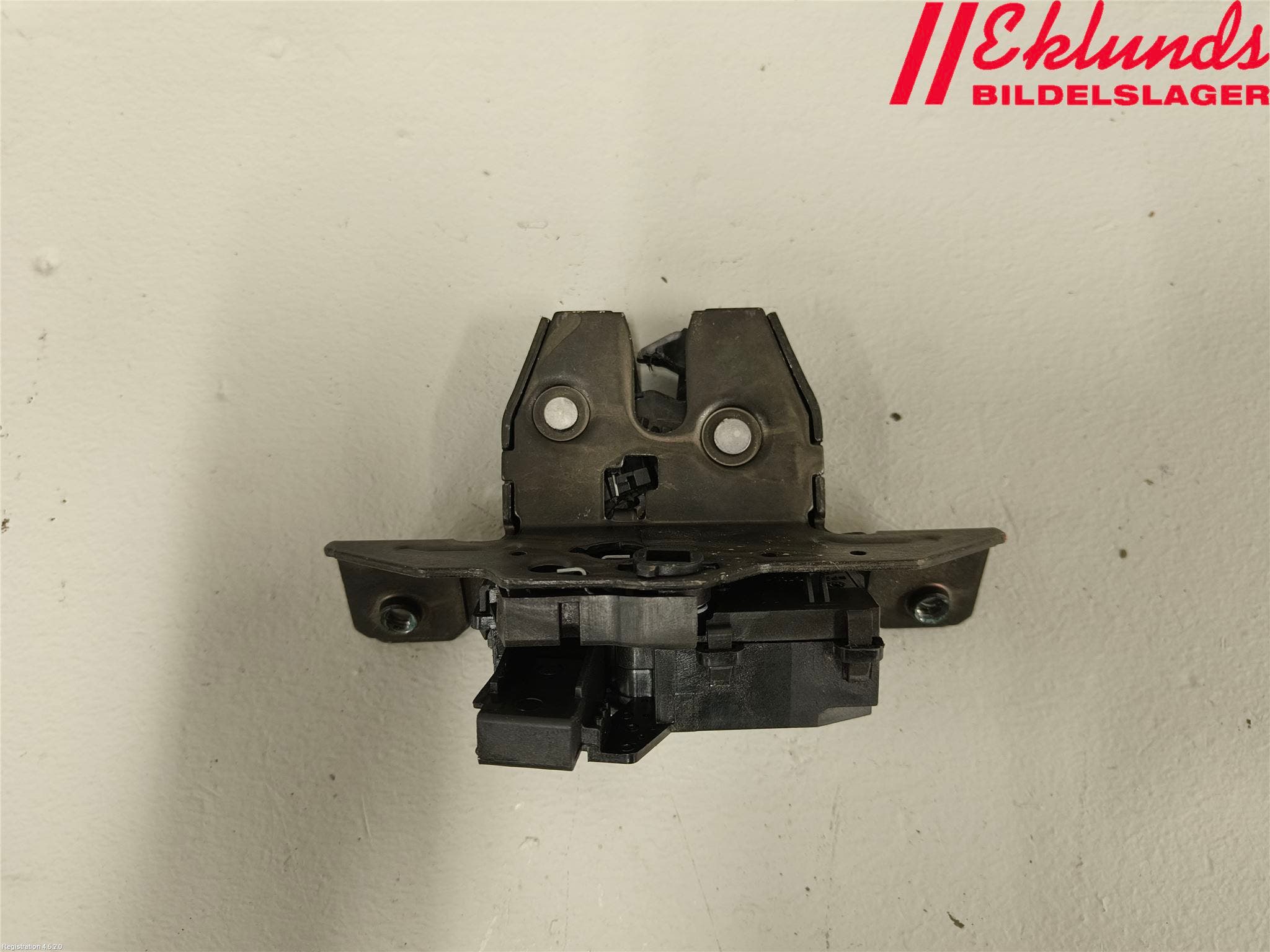 Opel INSIGNIA 17- Låskista Baklucka