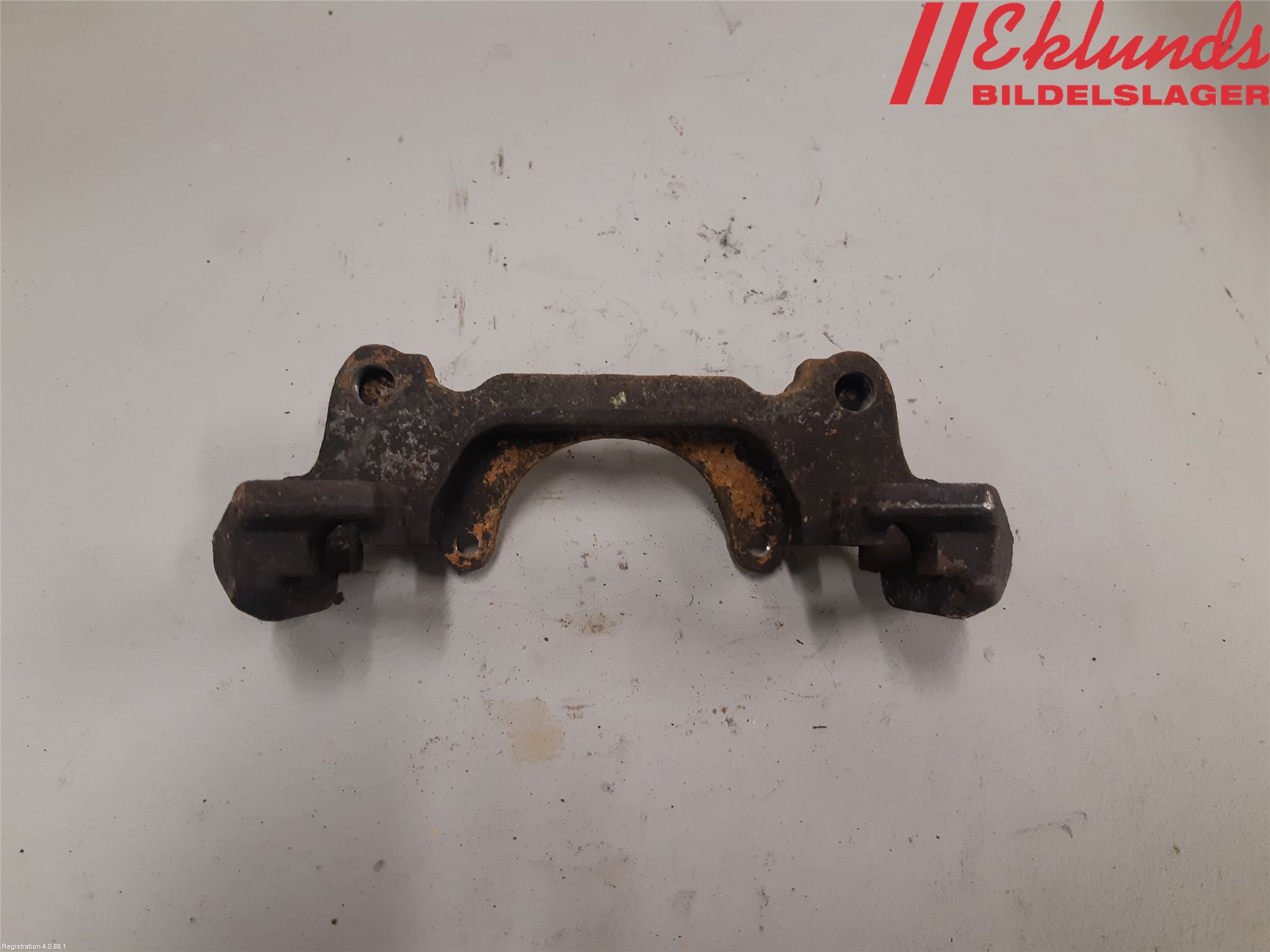 Volkswagen VW CADDY      04-10 Bromsokshållare