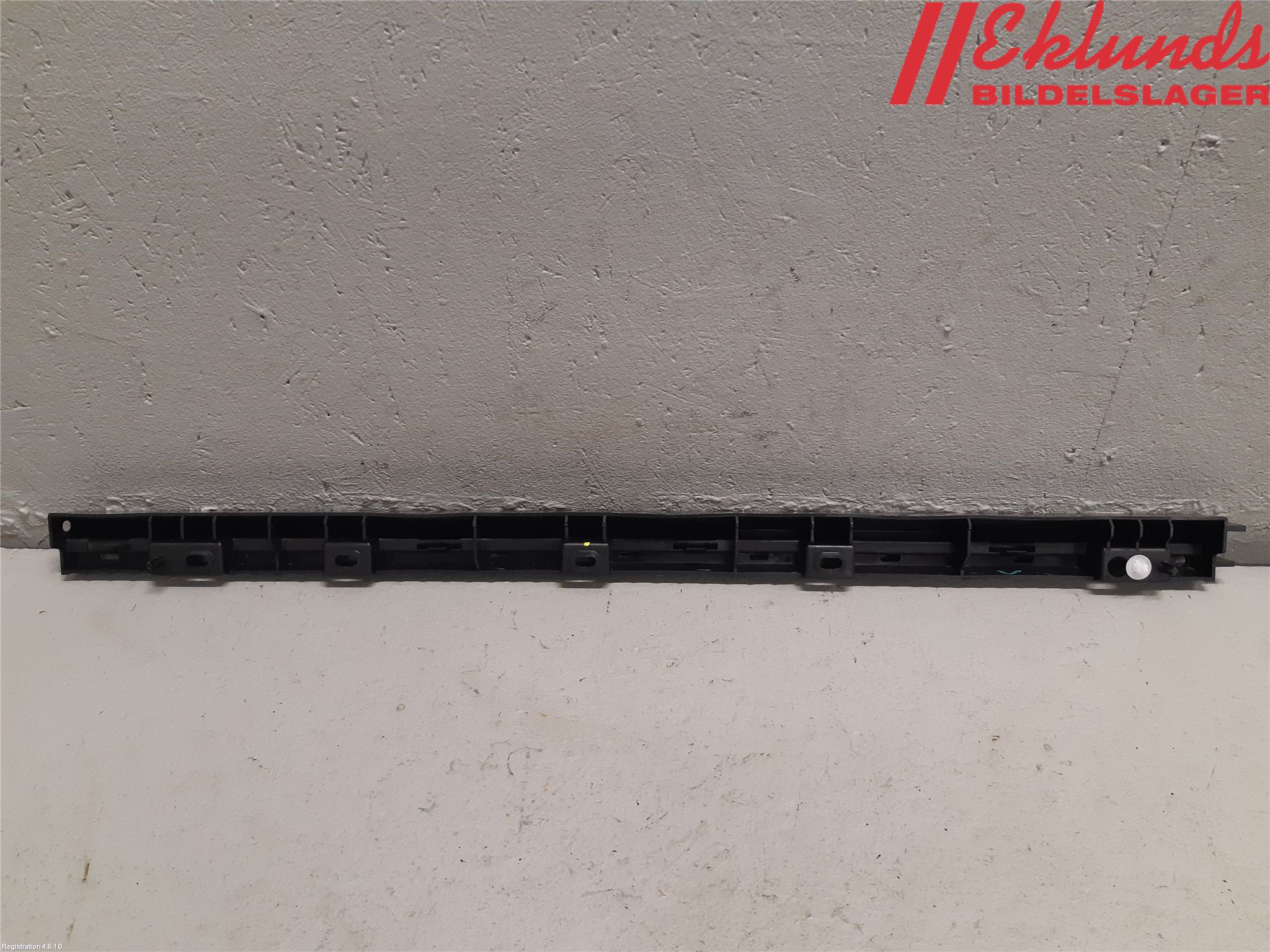 Volvo XC90/RECHARGE 16- Sidokjol Vä