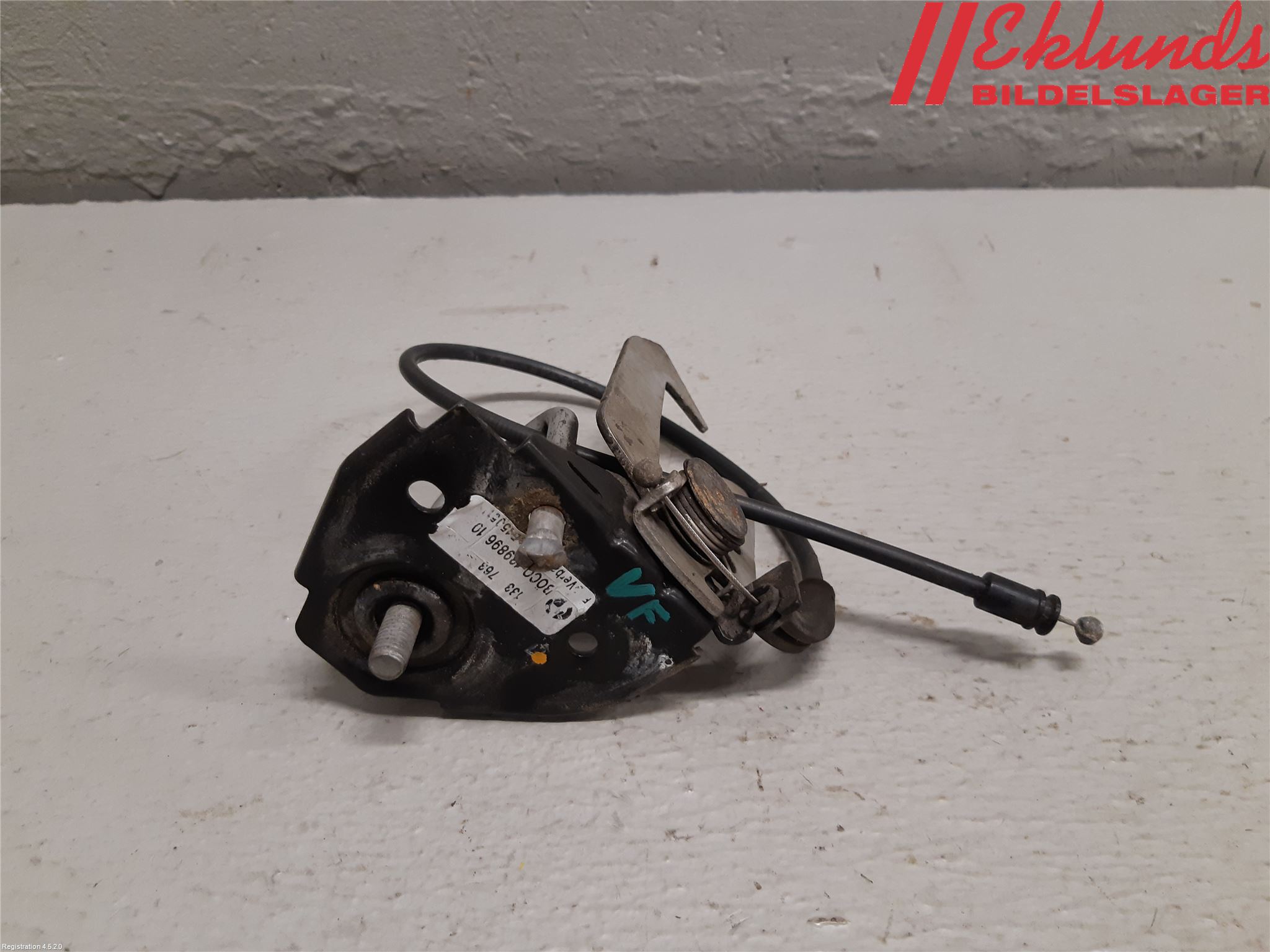 BMW 5 F10/F11/F18 09-17 Huv Spärr