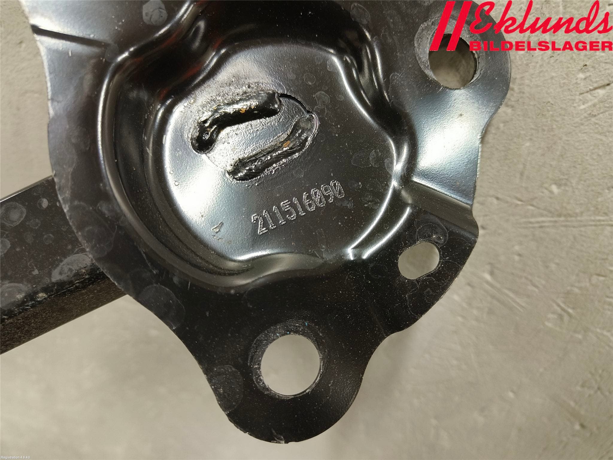 Volvo V40 12-19 Fjäderbensstag