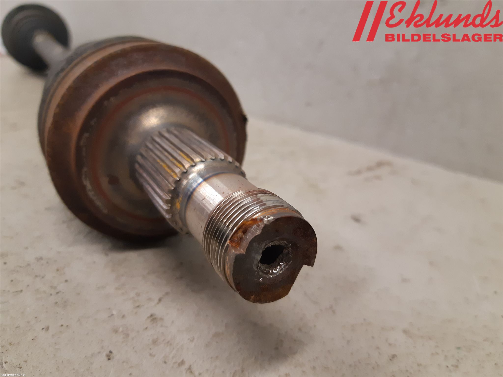 Mercedes-Benz MB E-KLASS (W213) 16-23 Drivaxel Bak Höger