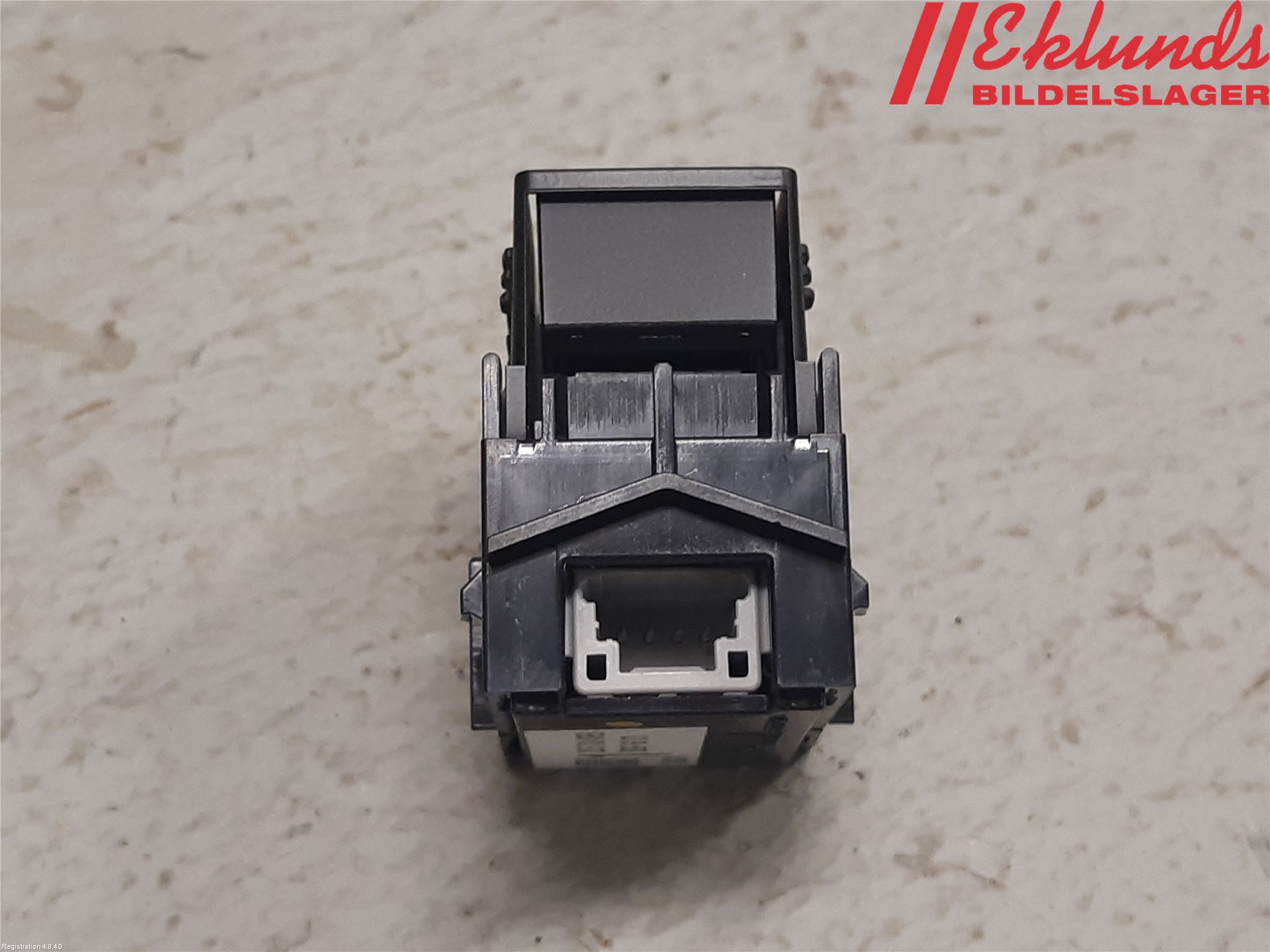 Mazda 3 IV 19- Strömställare Elhiss