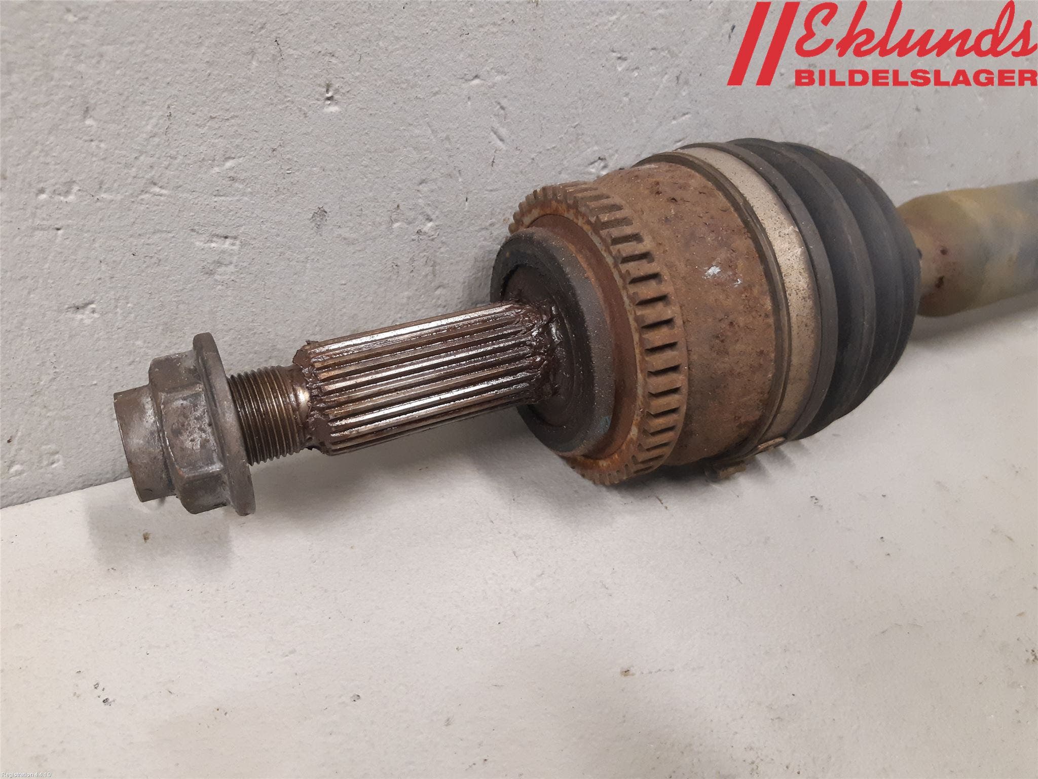 Kia CEED 12-18 Drivaxel Fram Höger
