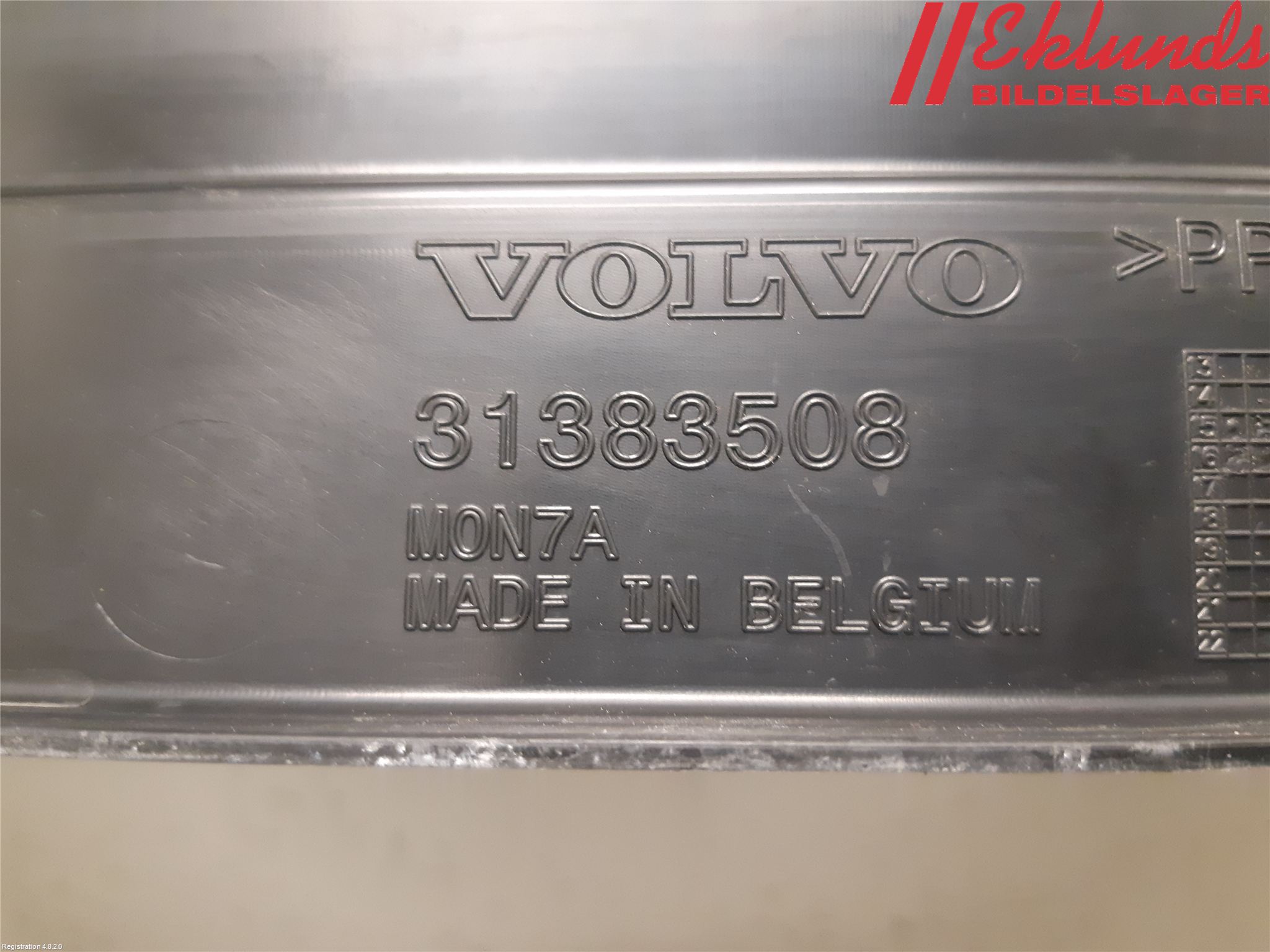 Volvo XC90/RECHARGE 16- Täckplast Front