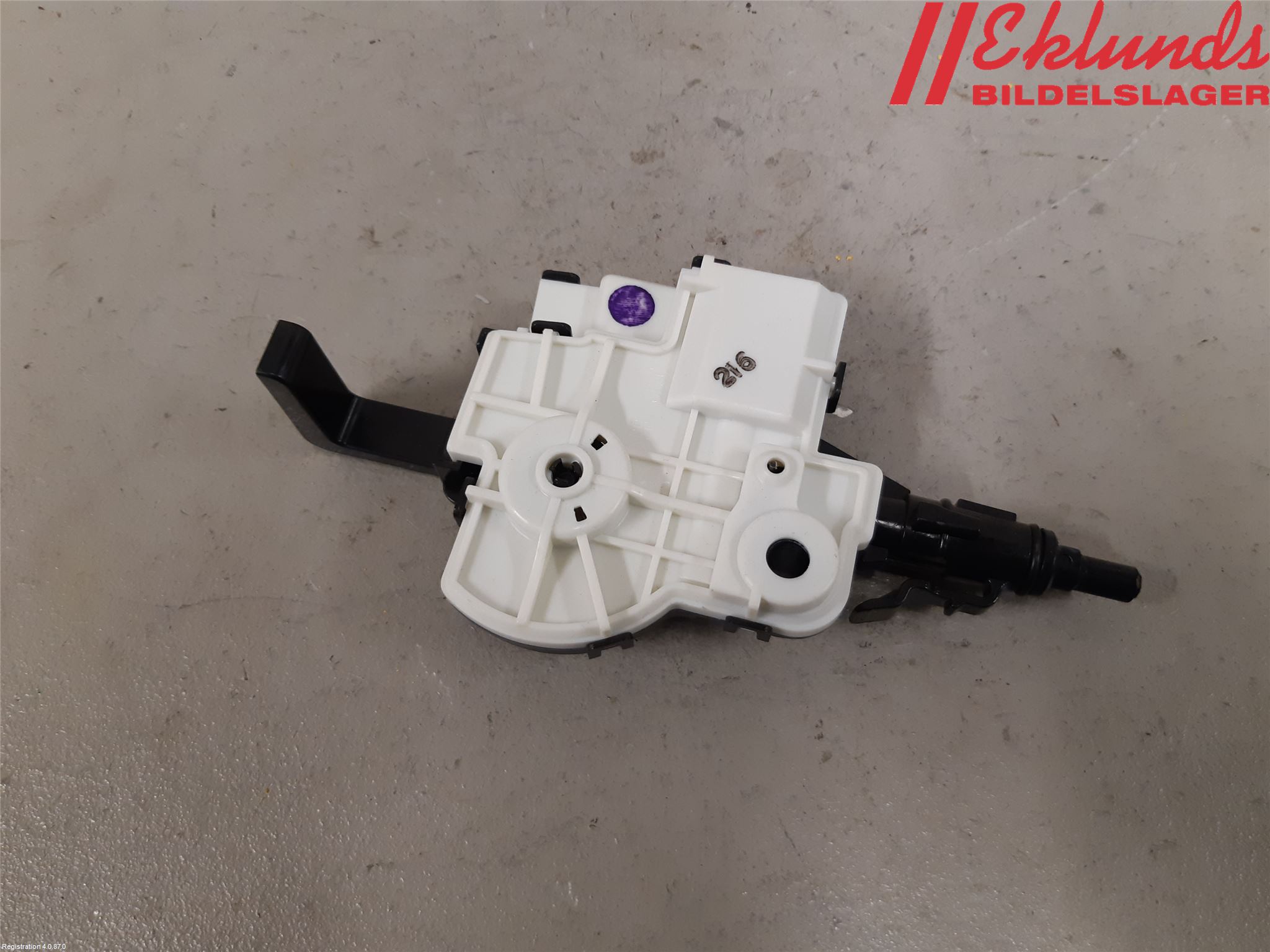 Lexus NX 340h/450h+ 21- Centrallåsmot Tanklucka
