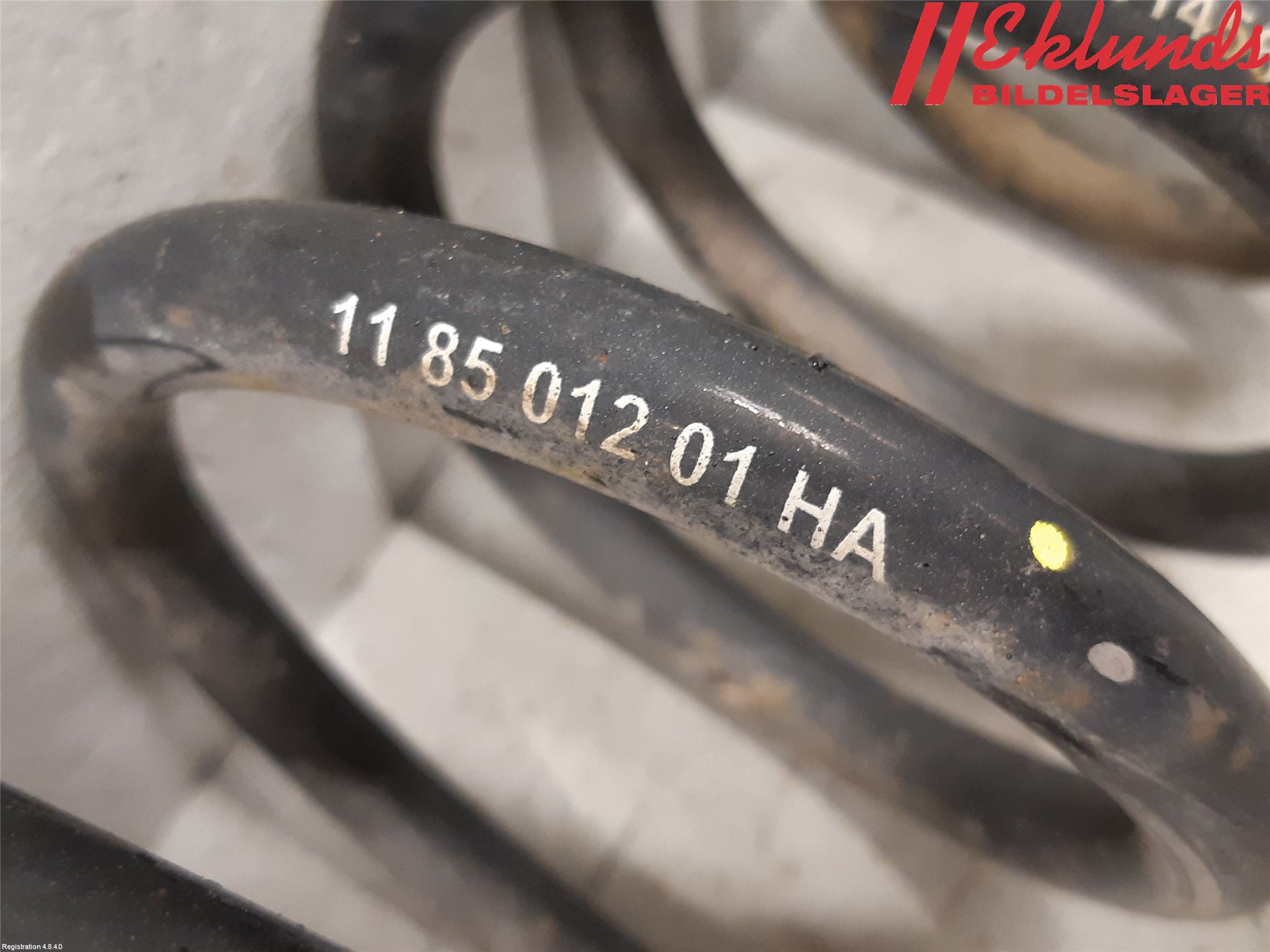 Volkswagen VW PASSAT 11-14 Fjäder Bak