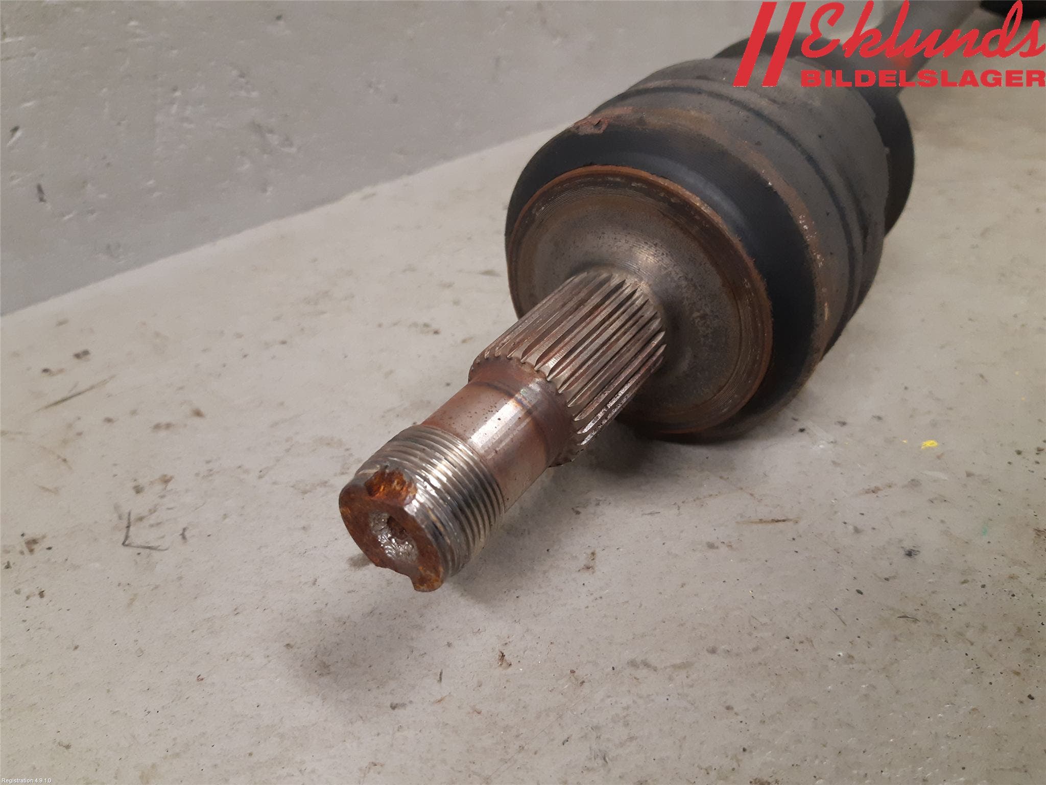 Mercedes-Benz MB E-KLASS (W213) 16-23 Drivaxel Bak Vänster