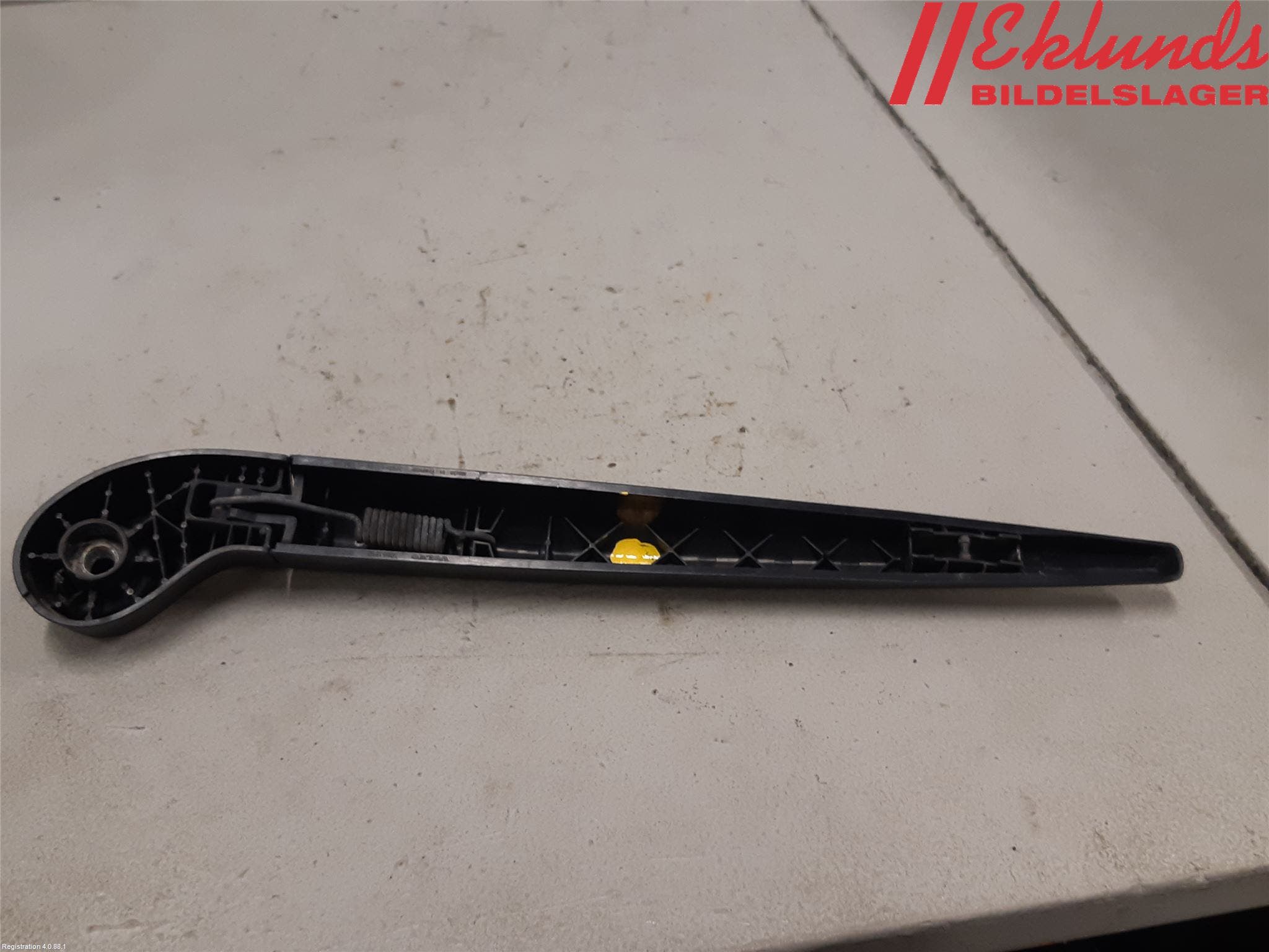 Volvo V70 08-13 Torkararm-Bakruta