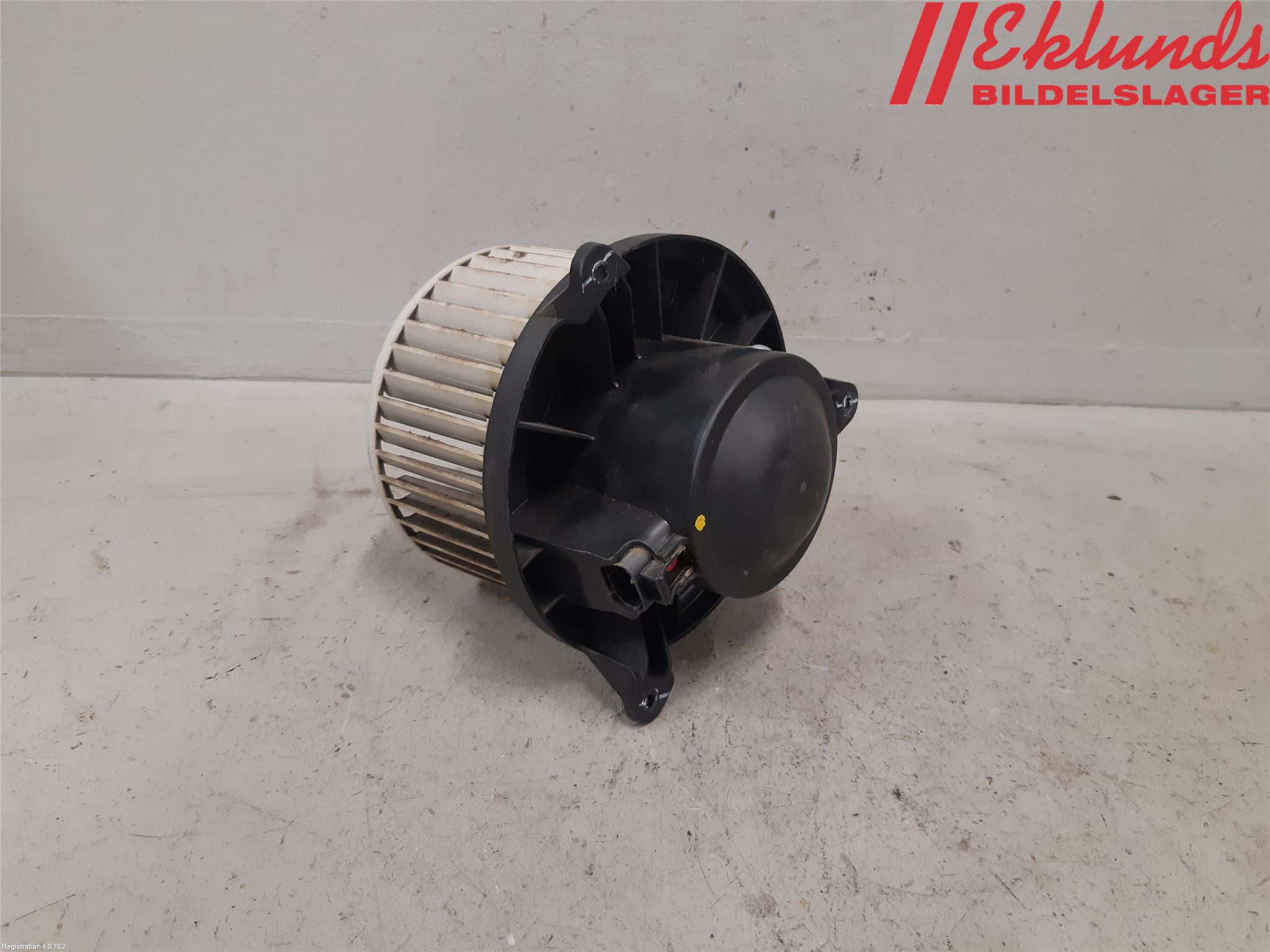 Nissan NAVARA 05-16 Värmefläkt