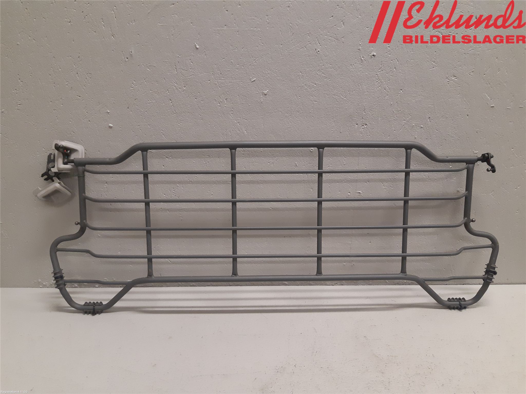 Volvo V70 05-08 Lastförskjutningsskydd-Galler