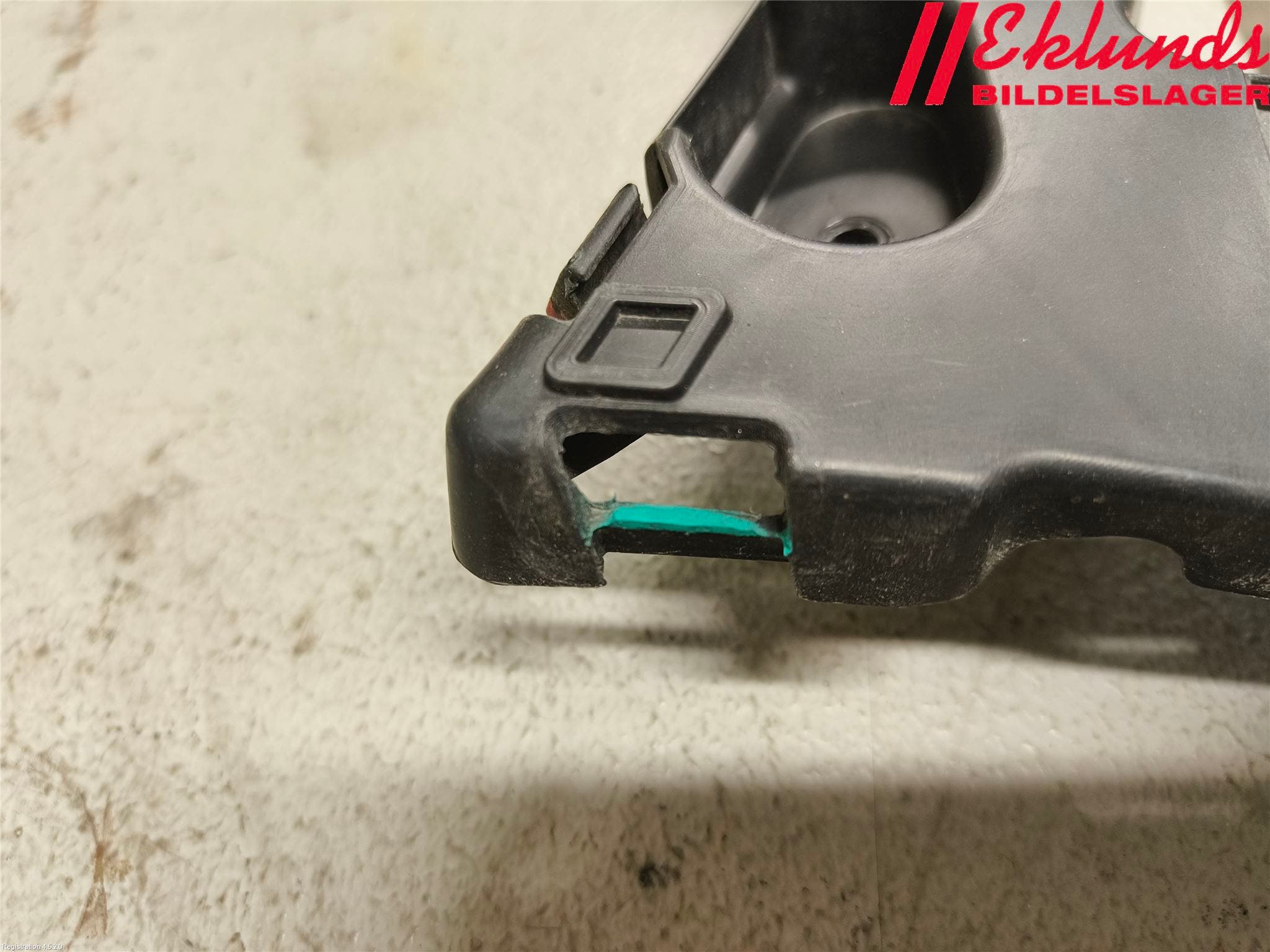 Ford FOCUS 11-14 Stötfångarfäste Bak Hö