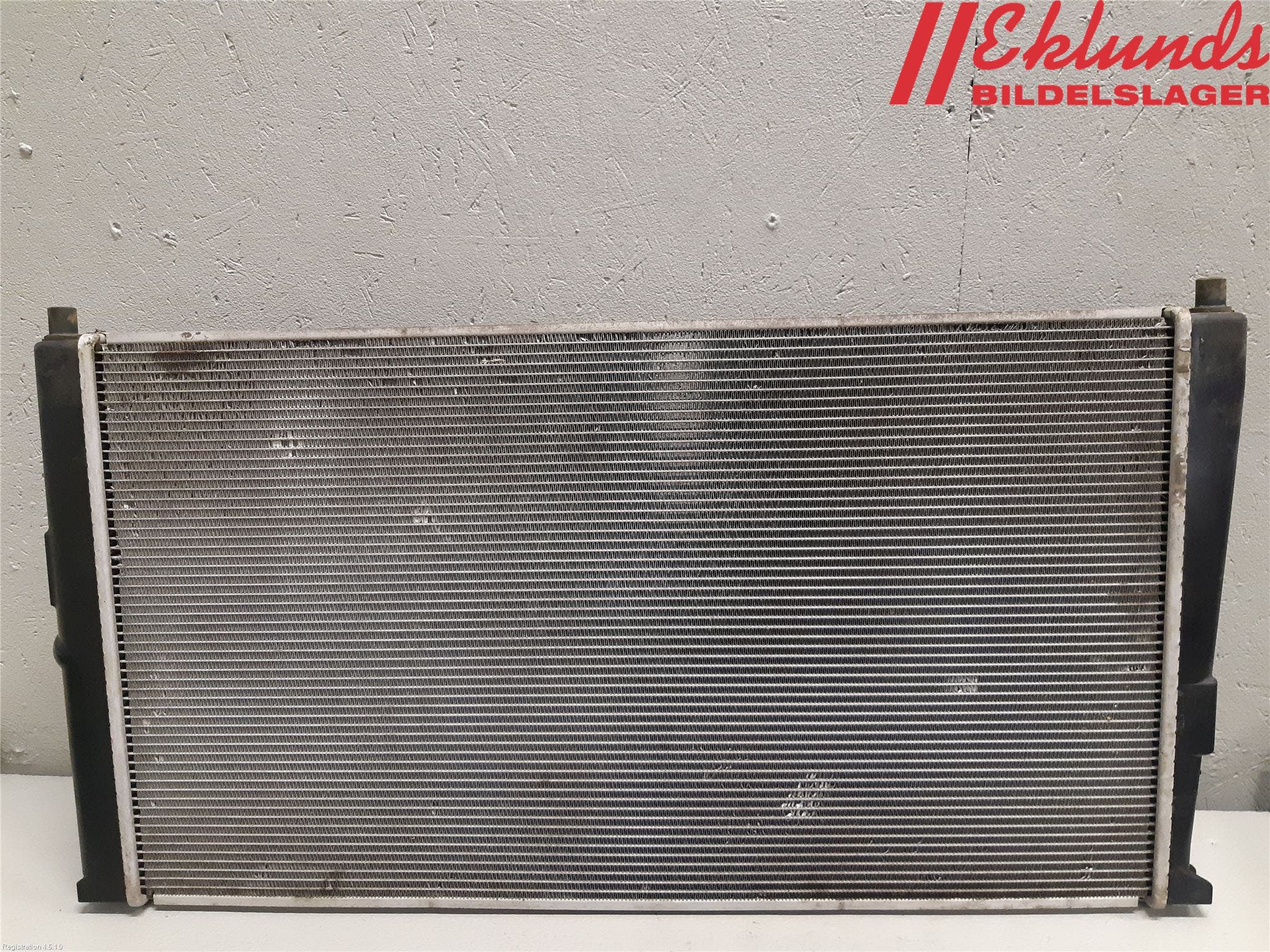 Toyota AURIS 13-19 Kylare Man