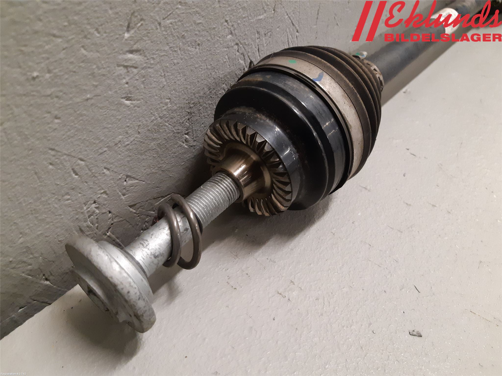 BMW 2 F45 Active Tourer 14-21 Drivaxel Bak Höger