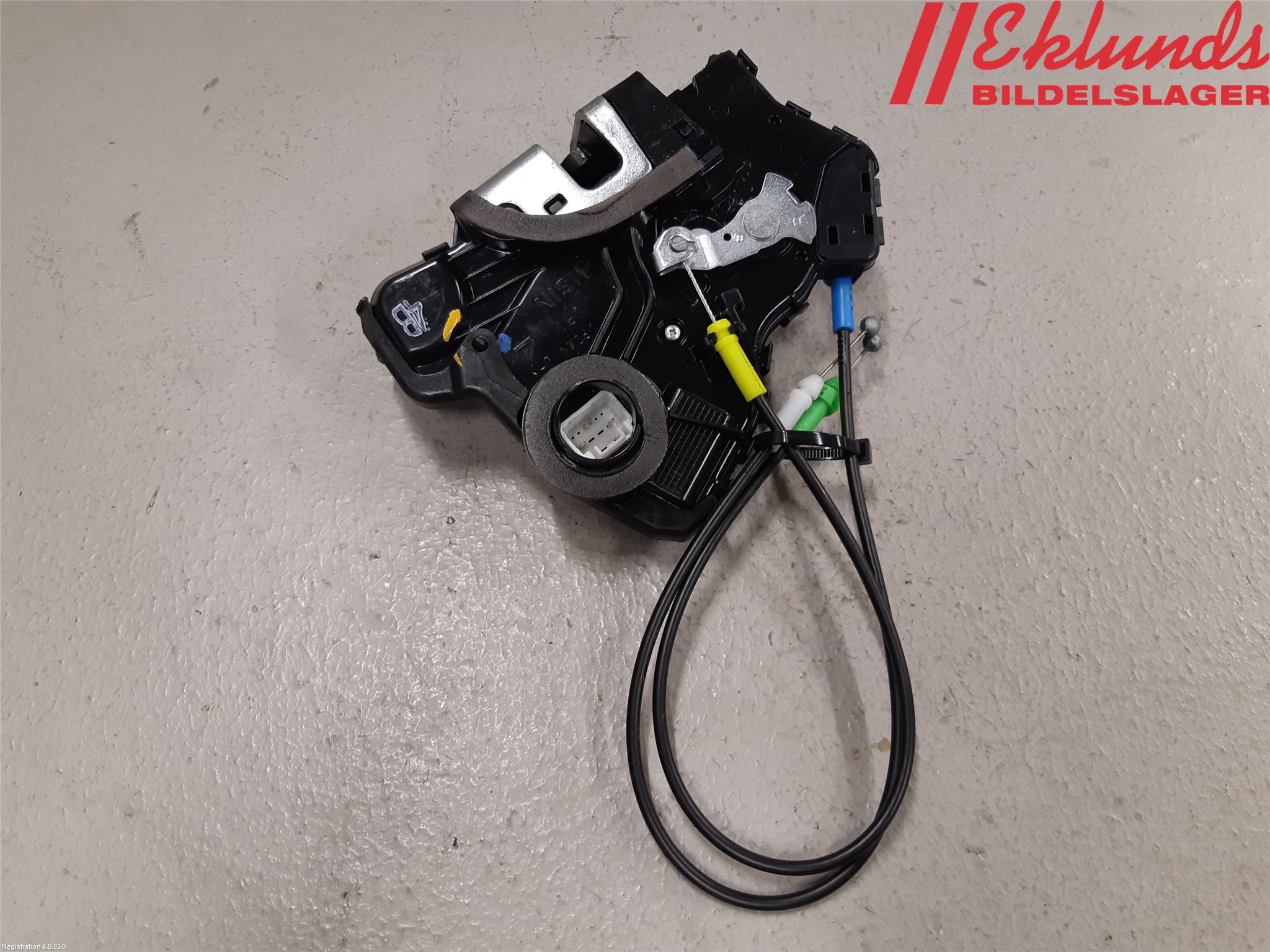 Toyota AURIS 13-19 Låskista-Dörrlås