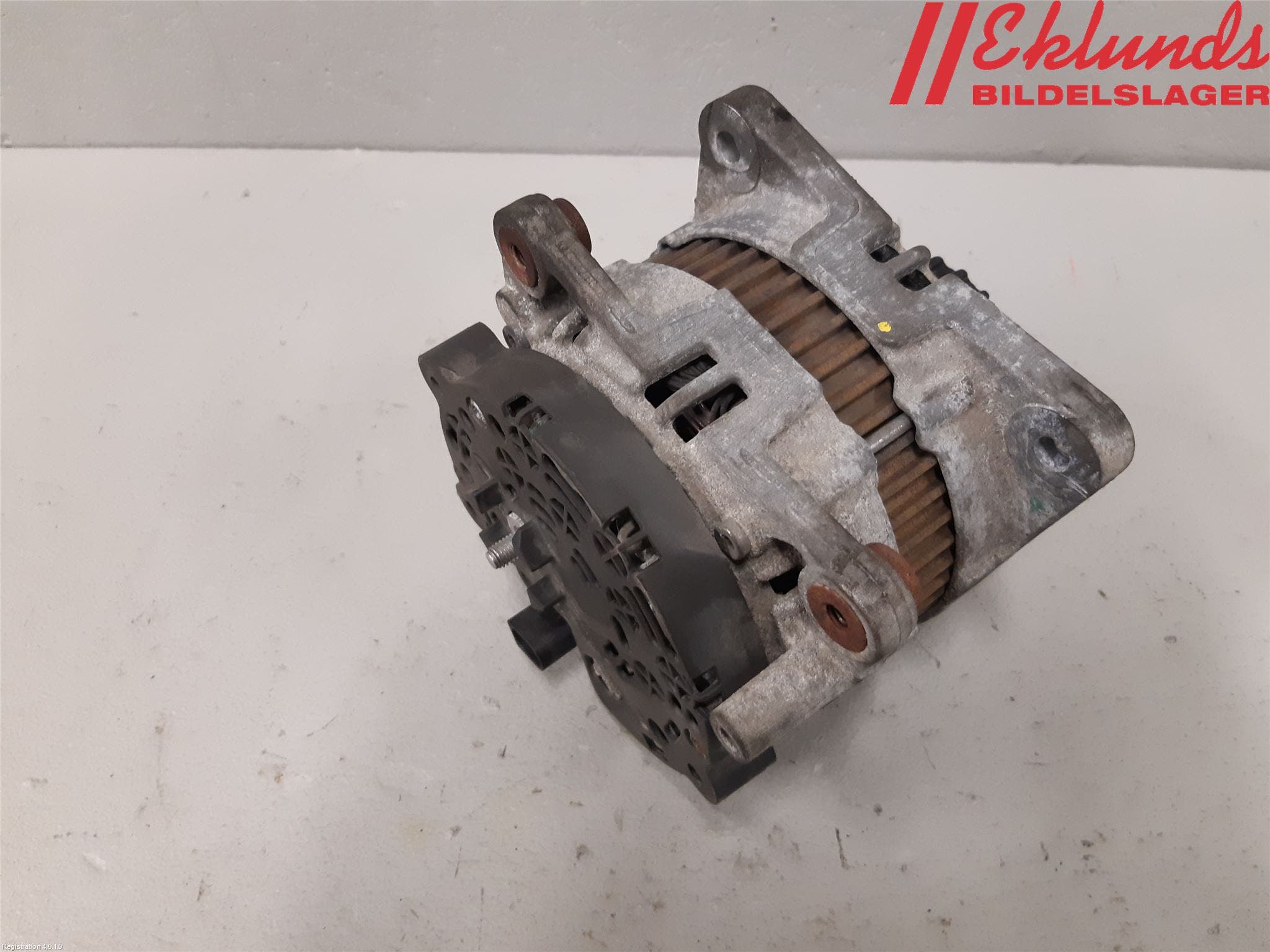 Volkswagen VW TRANSP/CARAVELLE (T5) 04-15 Generator