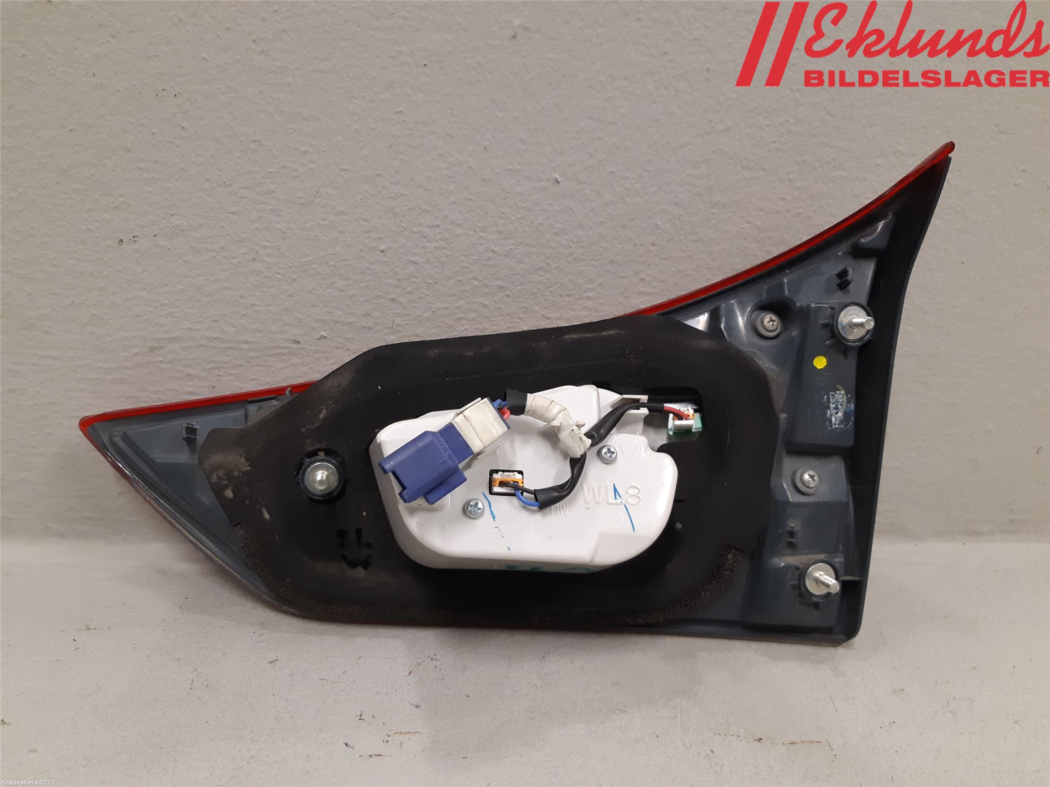 Toyota AURIS 13-19 Bakljus Lucka Vä