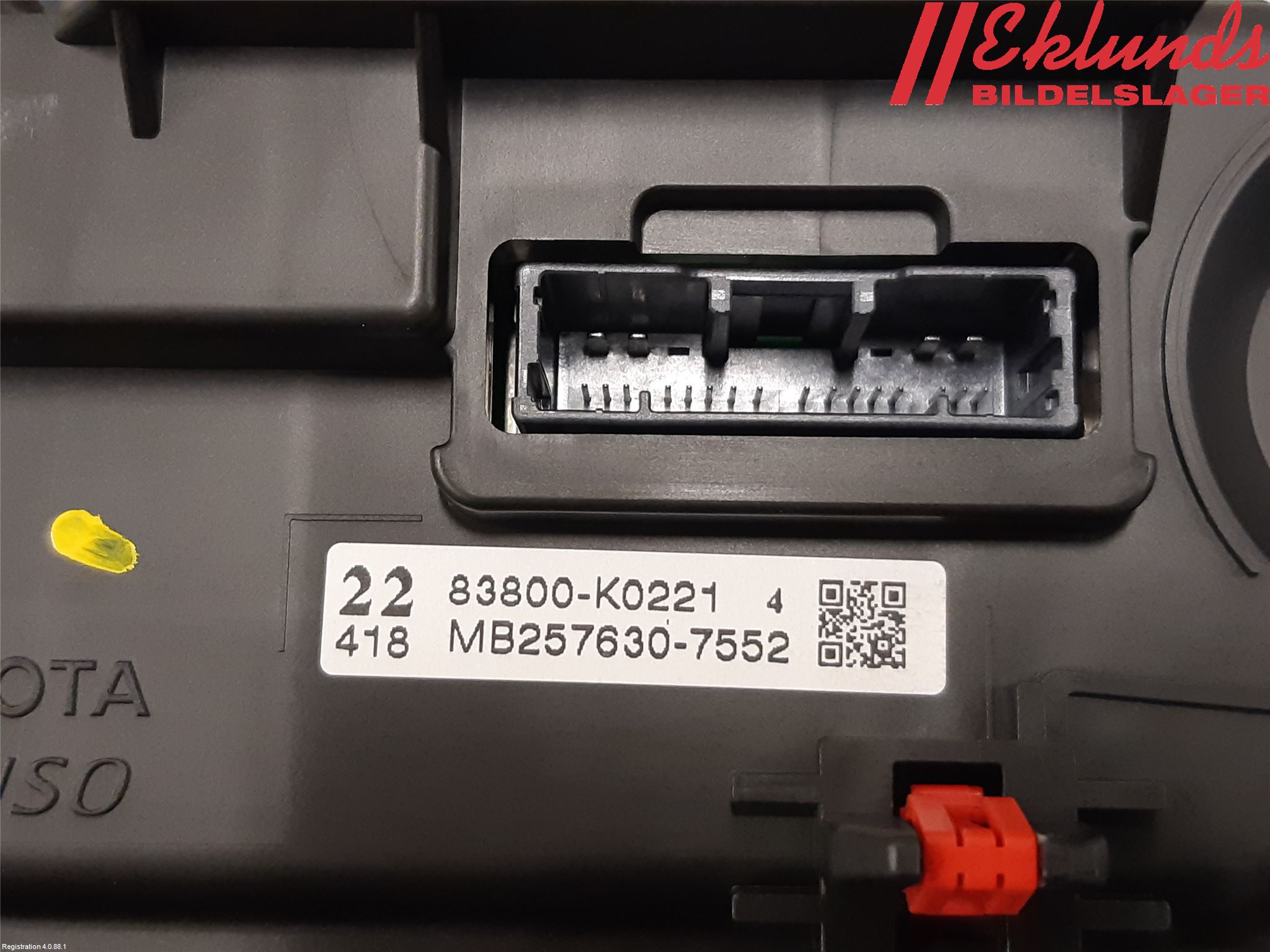 Toyota YARIS XP21 20- Instrument Komb