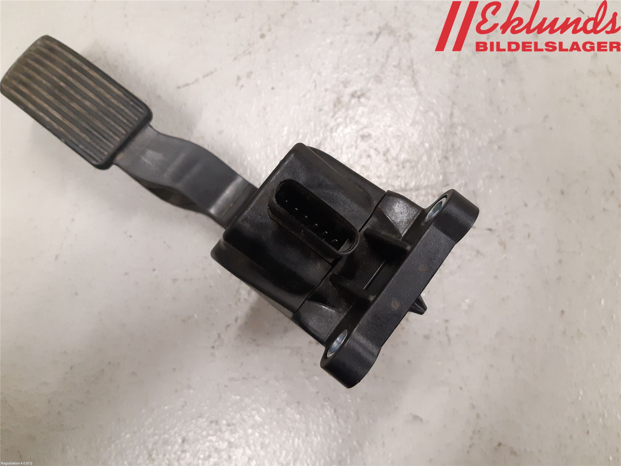 Mercedes-Benz MB SPRINTER (W906) 06-18 Gaspedal
