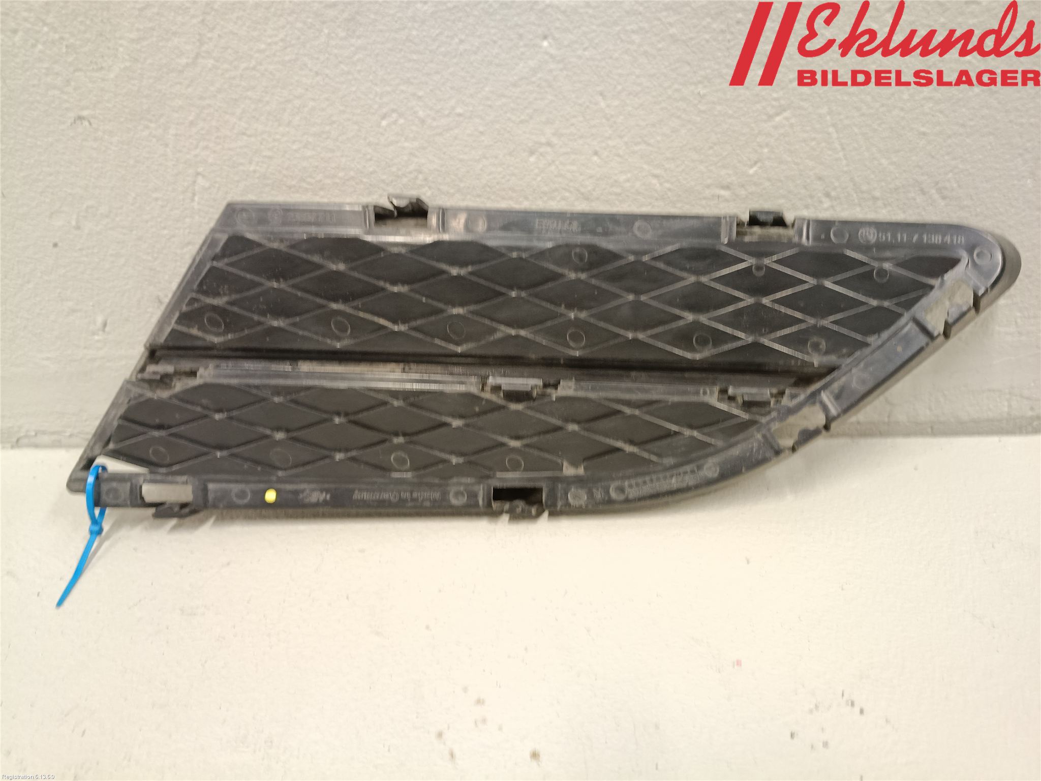 BMW 3 E90/91 SED/TOU 05-12 Dimljussarg Fram