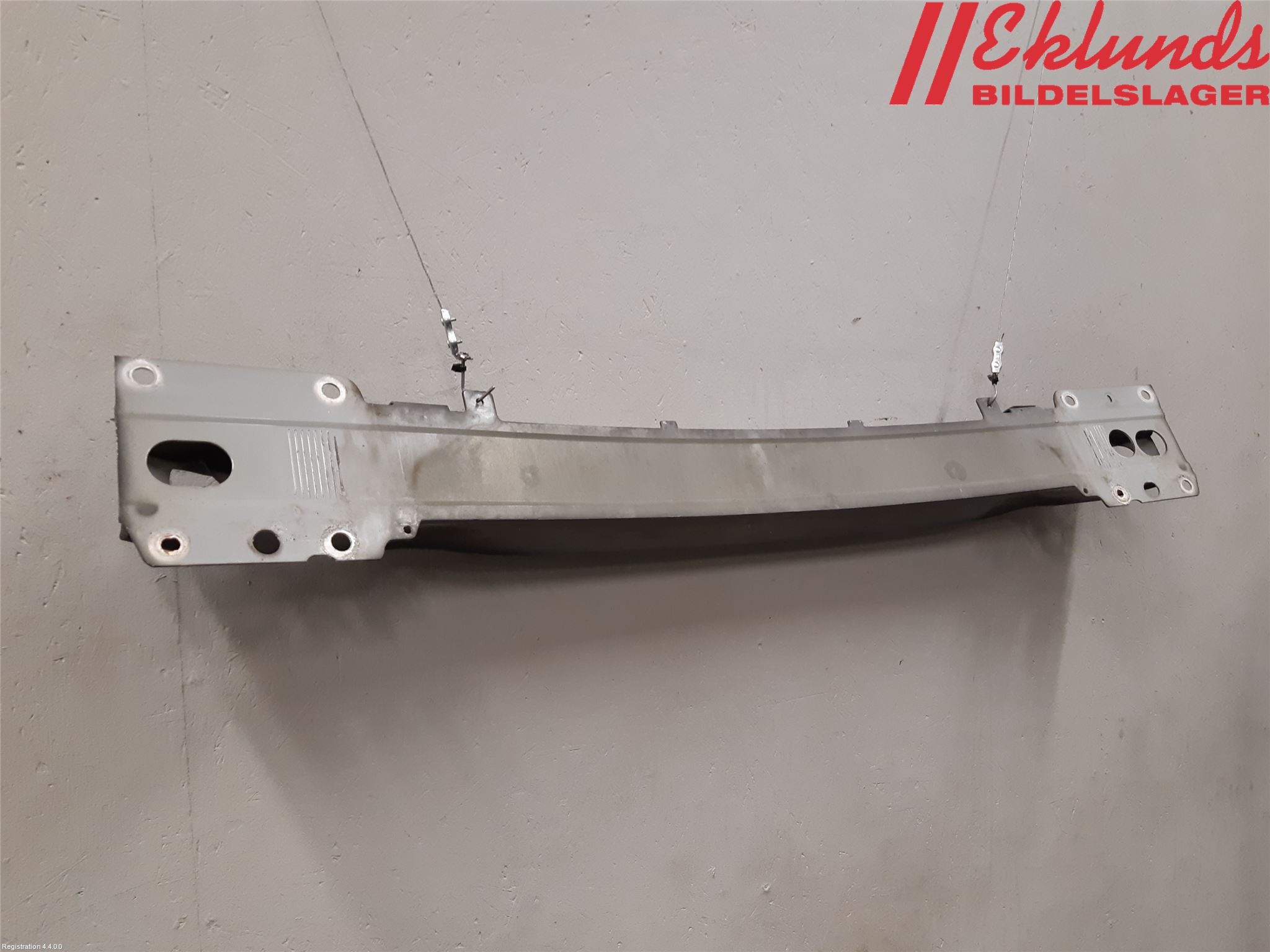 Volvo V70 08-13 Stötfångarbalk Fram