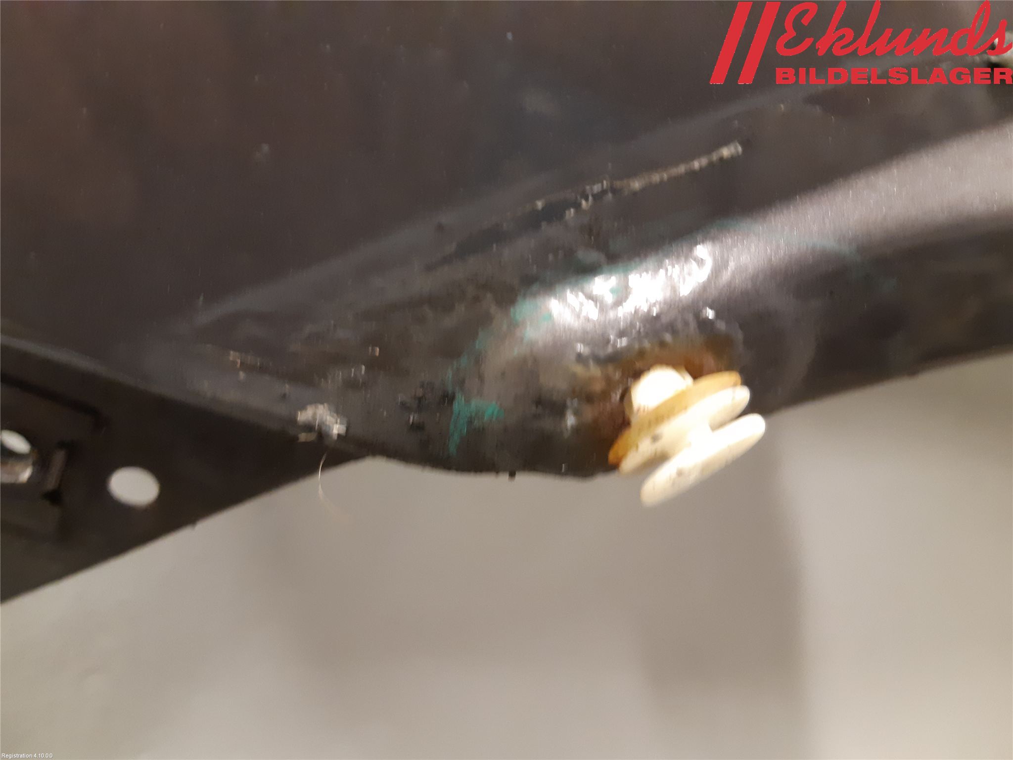 Volvo XC70 05-07 Skärm Fram Vänster