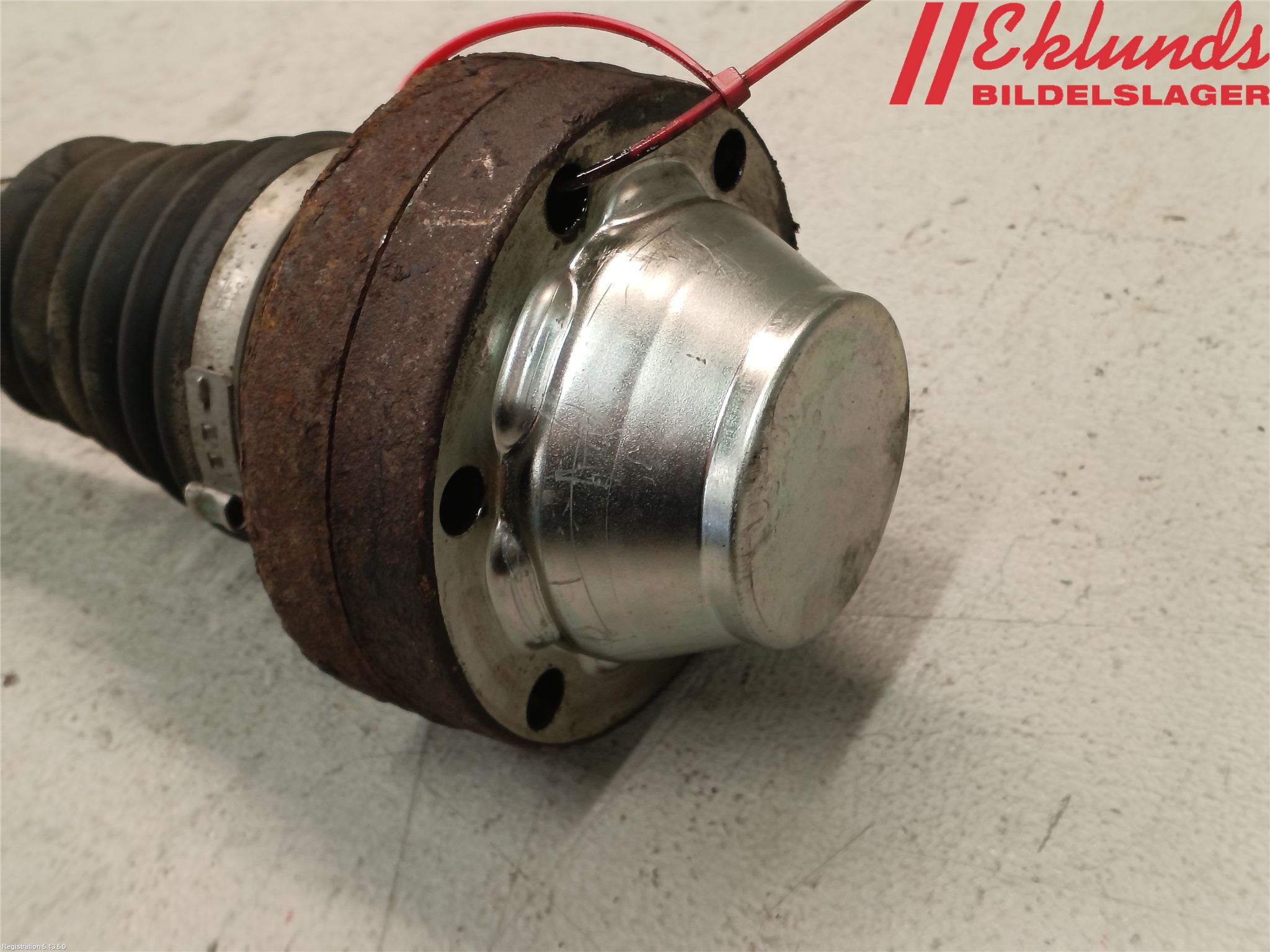 Volkswagen VW TOUAREG 7P 11-18 Drivaxel Fram Vänster