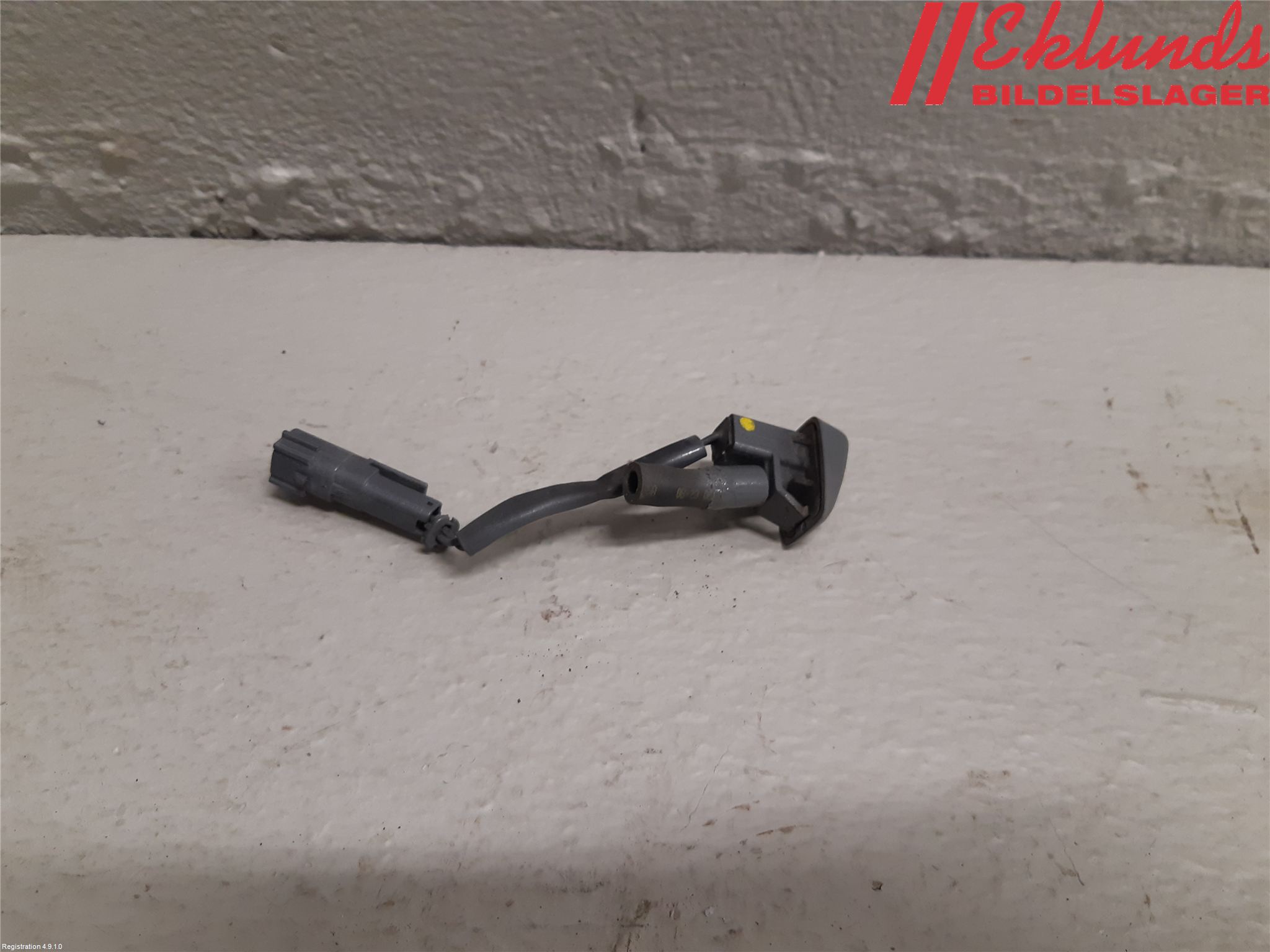 Volvo V70 08-13 Spolarmunstycke Rutor