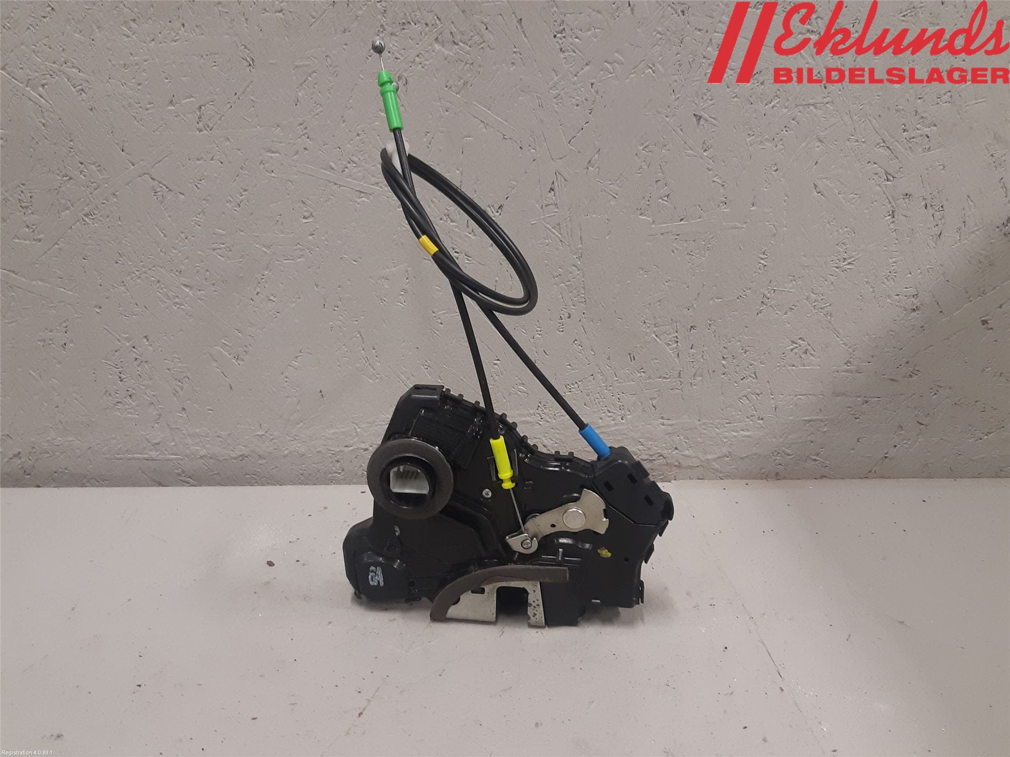 Toyota AURIS 10-12 Låskista-Dörrlås