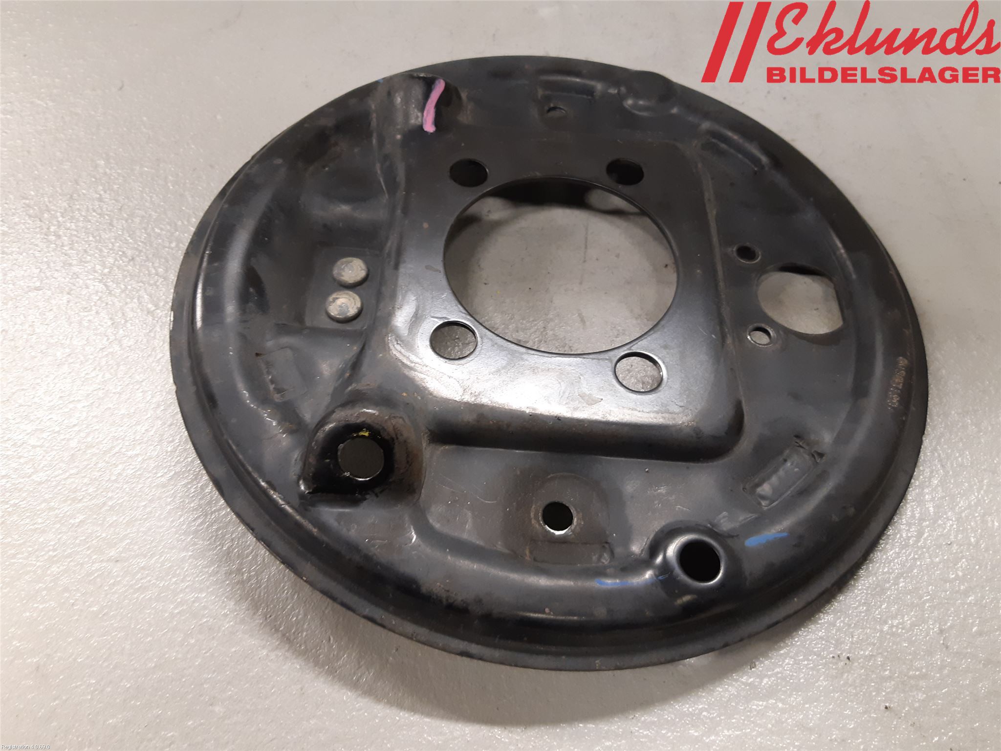 Toyota YARIS XP130 15-20 Bromssköld Bak
