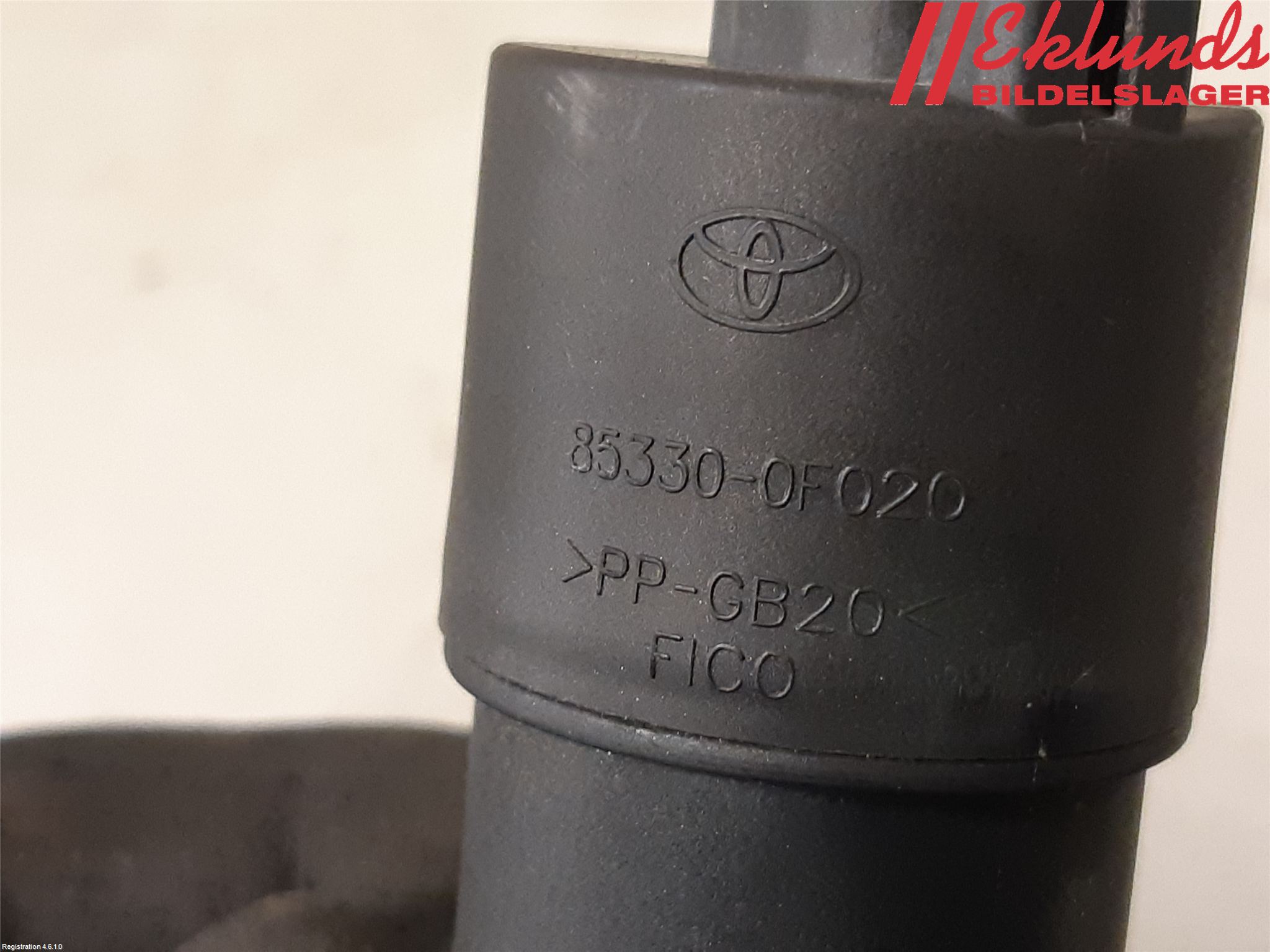 Toyota VERSO 09-18 Spolarpump Baklucka