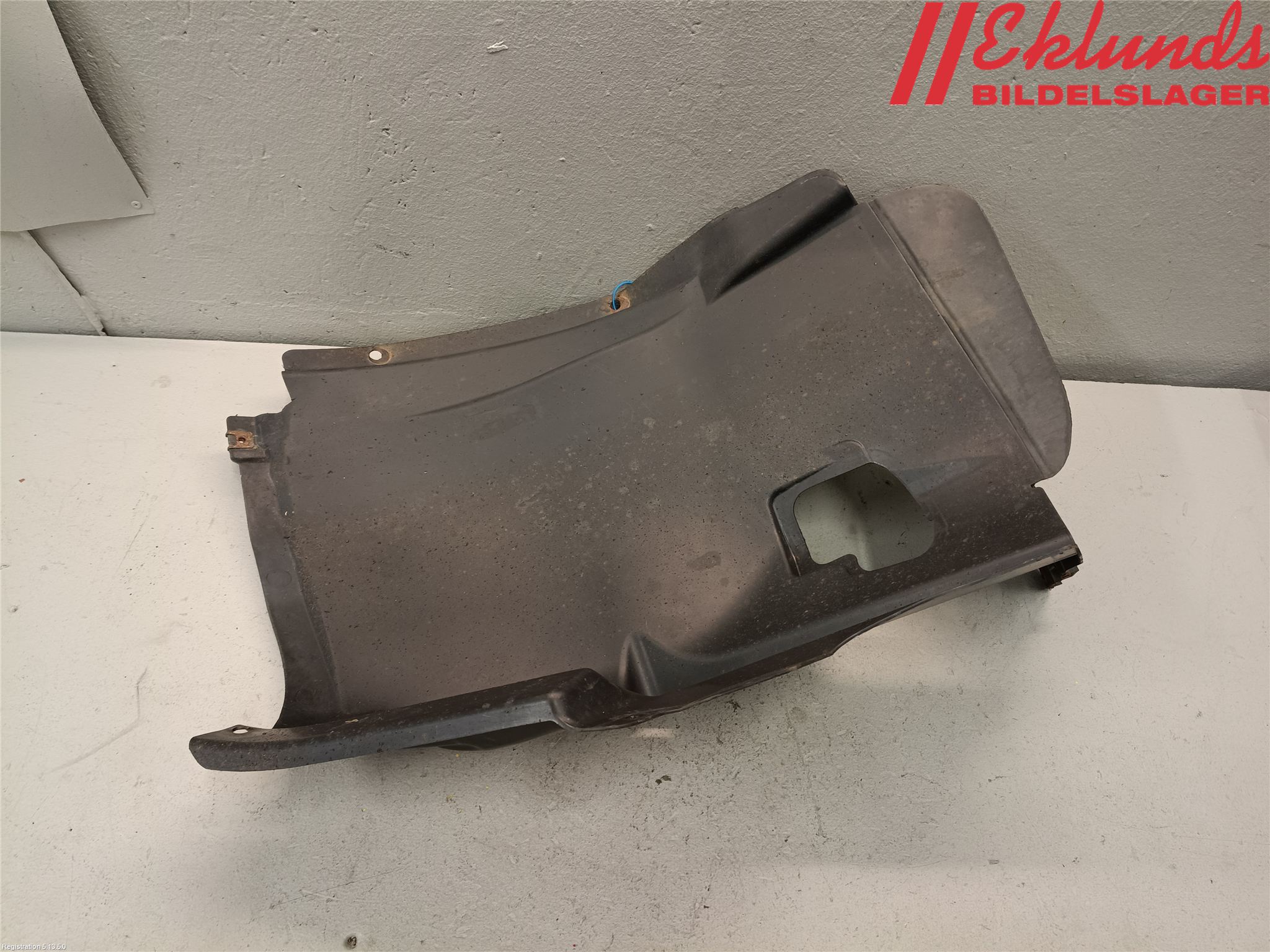 BMW 1 E87/81 5D/3D 03-11 Skärm Inner
