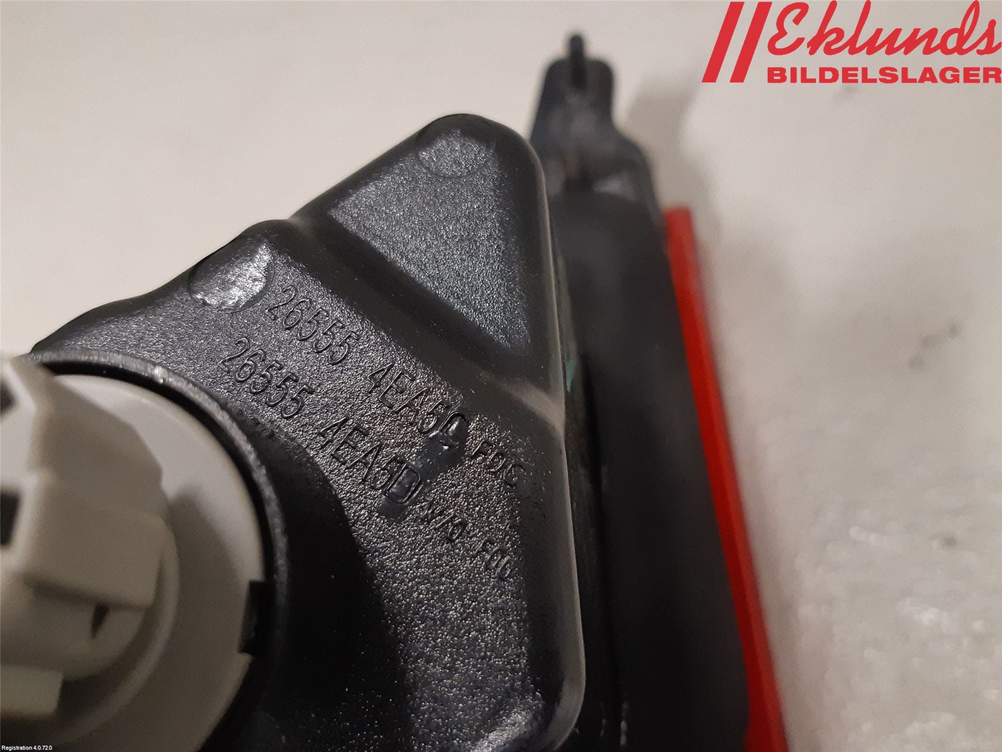 Nissan QASHQAI 14-17 Bakljus Lucka Vä