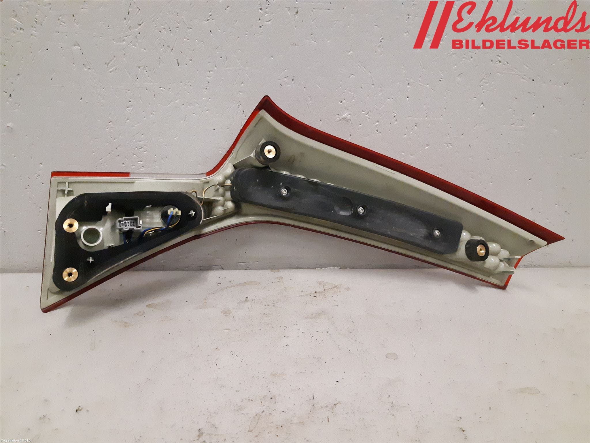 Volvo V70 08-13 Bakljus Lucka Hö