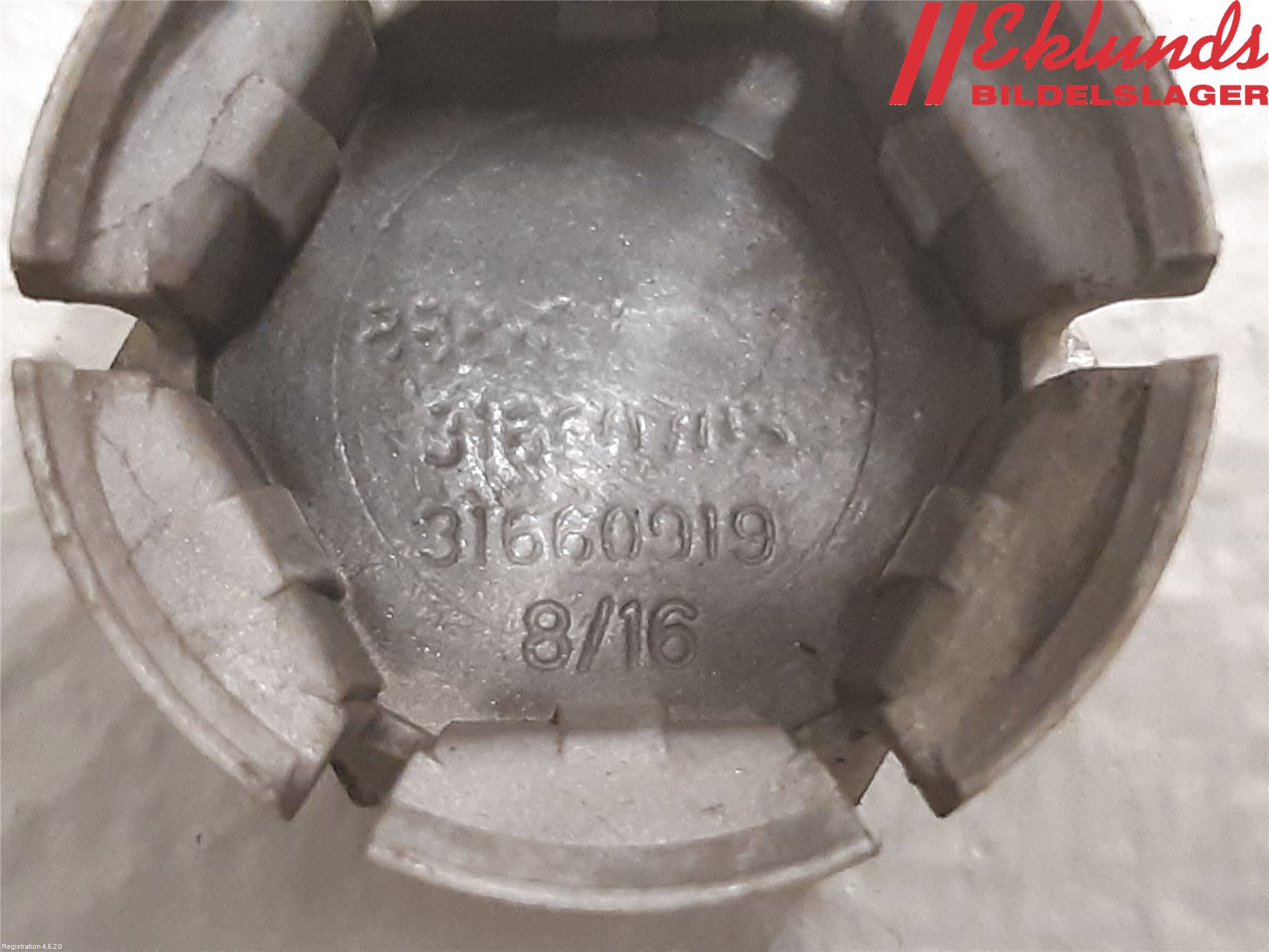 Volvo V90 17->> Hjulmutter-Bult-Sats