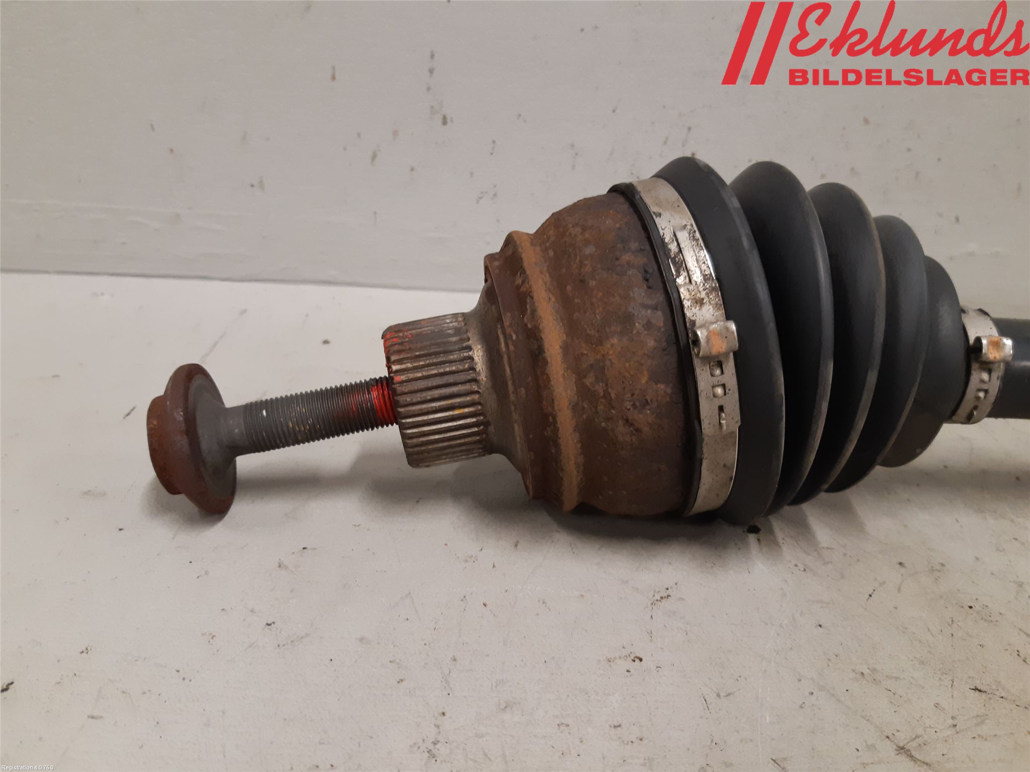 Audi A5 07-16 Drivaxel Fram Vänster