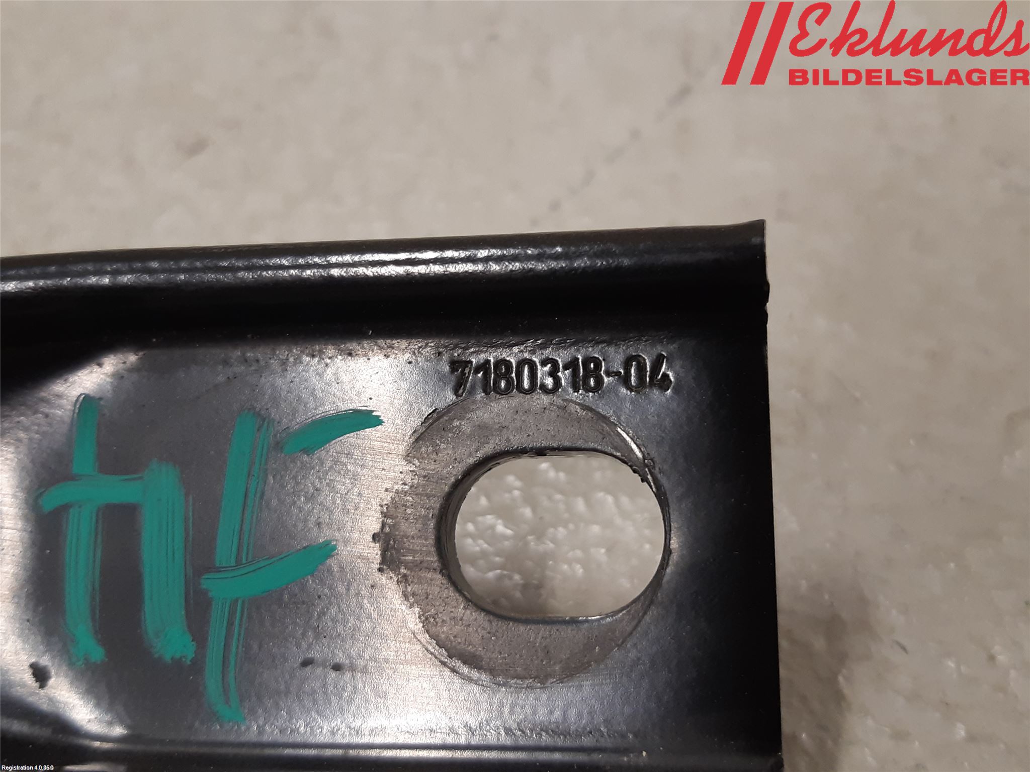 BMW 5 F10/F11/F18 09-17 Frontplåt