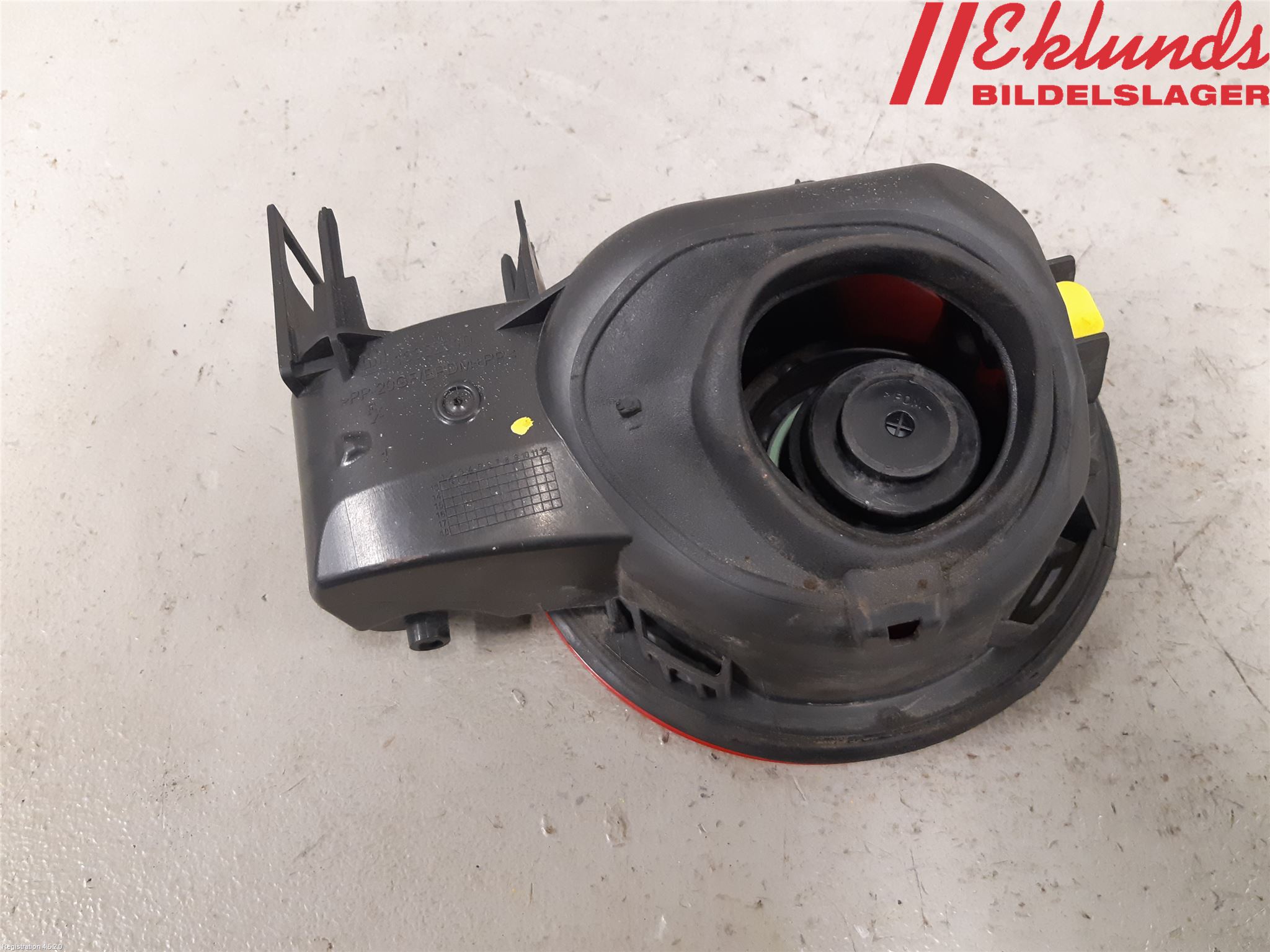 Opel INSIGNIA 09-16 Tanklucka