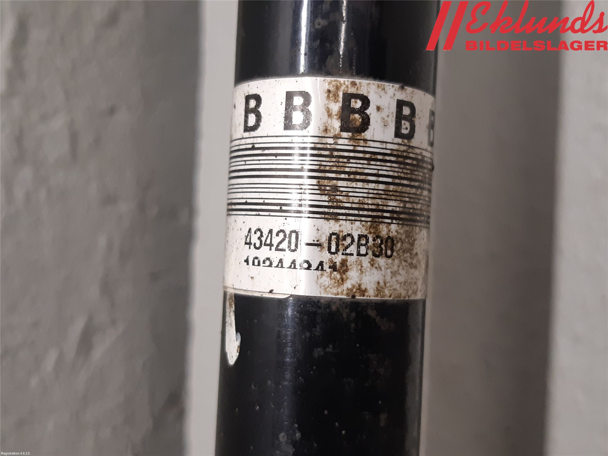 Toyota AURIS 13-19 Drivaxel Fram Vänster