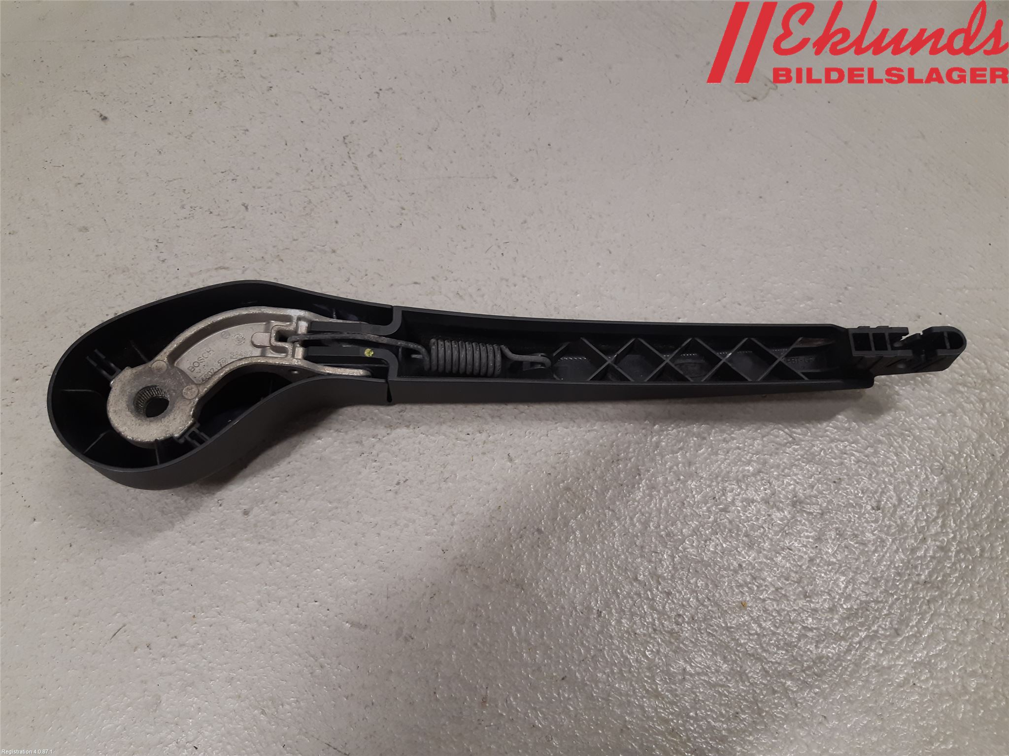 Ford FOCUS 15-18 Torkararm-Bakruta