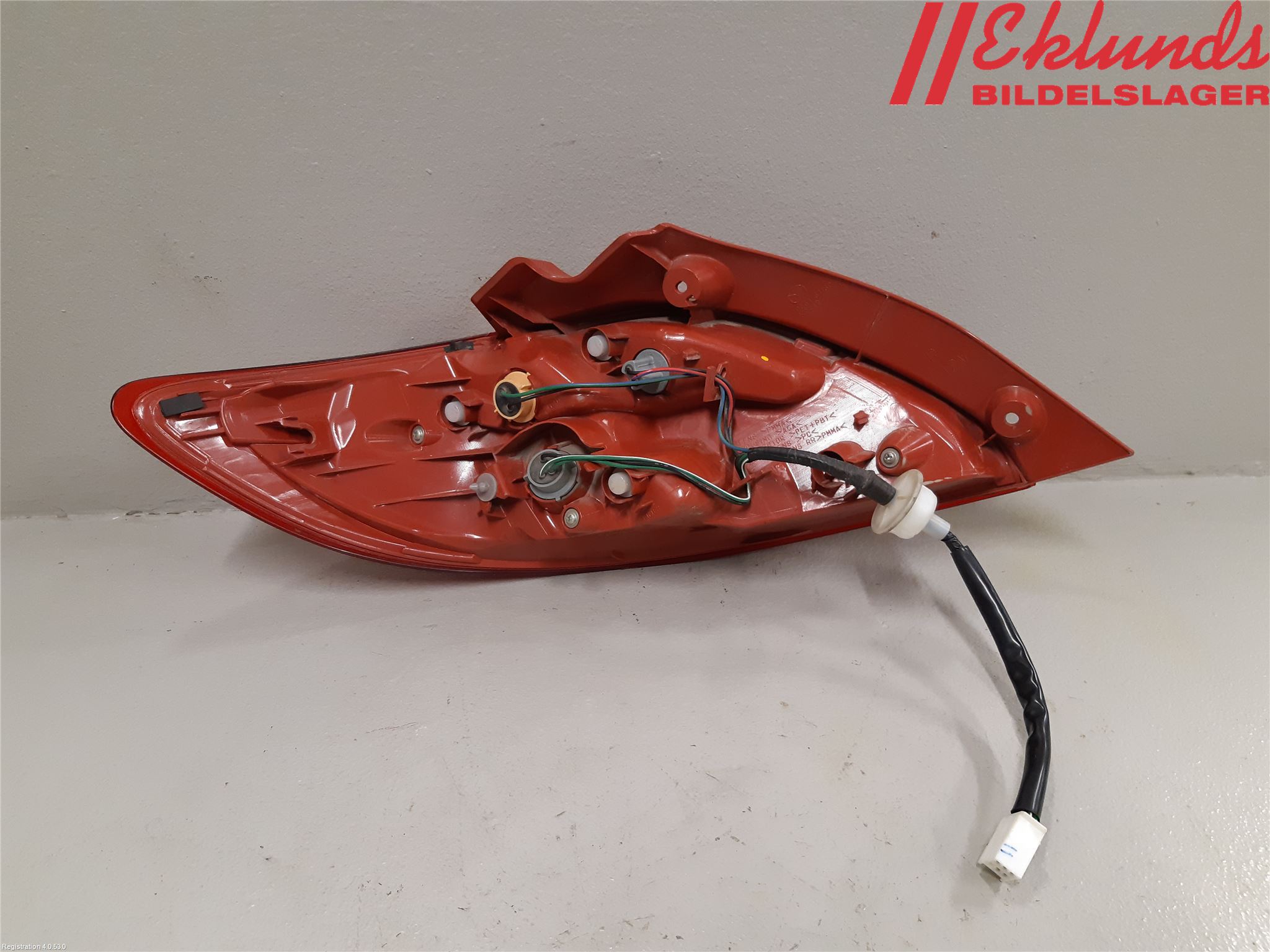 Mazda 2 (DE) 08-15 Bakljus Höger